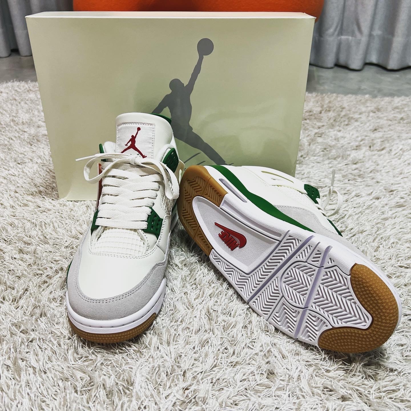 Jordan 4 x Nike SB Retro SP Pine Green 착용 스타일 - 5