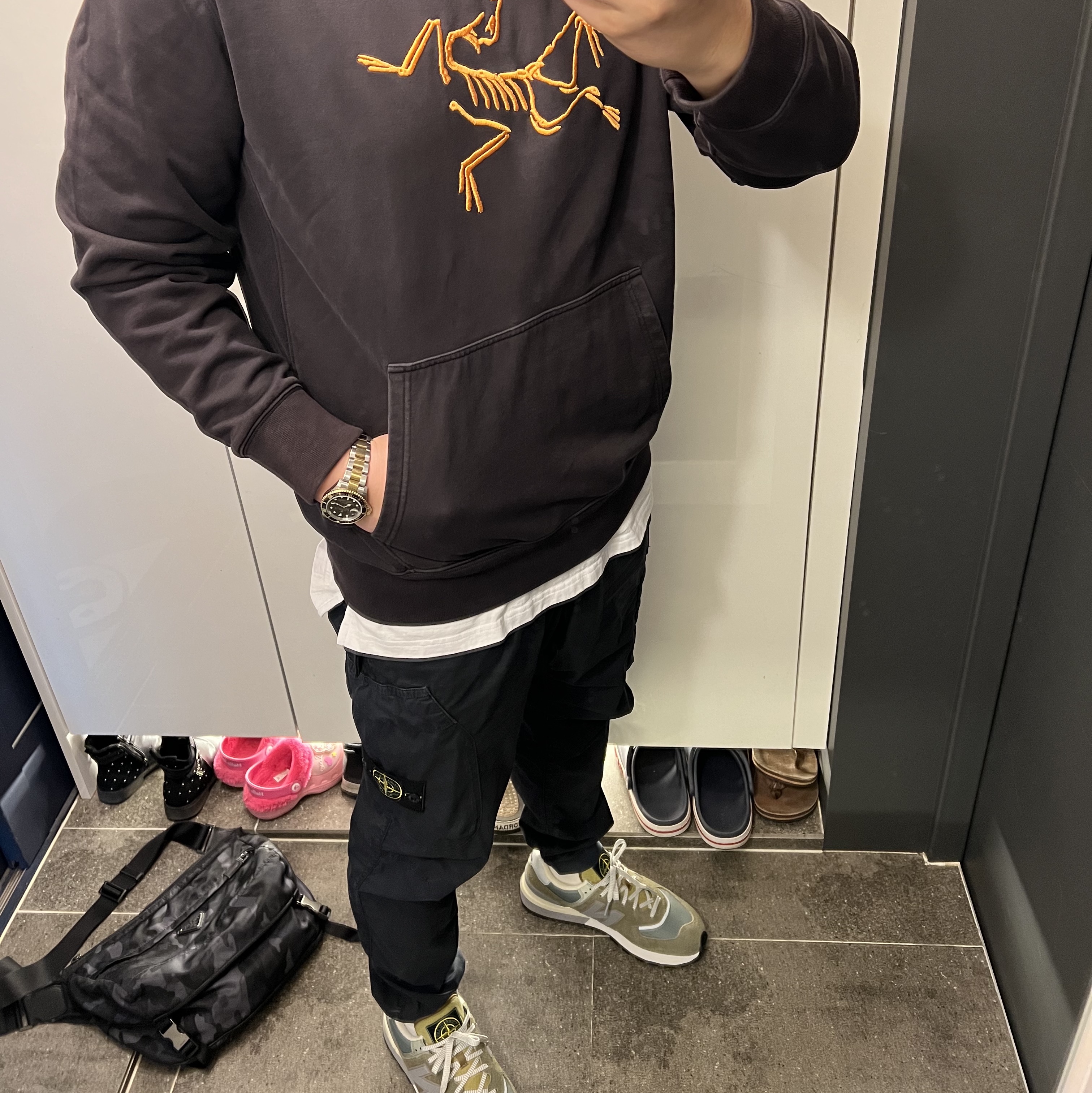 New Balance x Stone Island 574 Legacy Green, Palace x Arc'teryx Hood Black - 20FW 착용 스타일 - 2