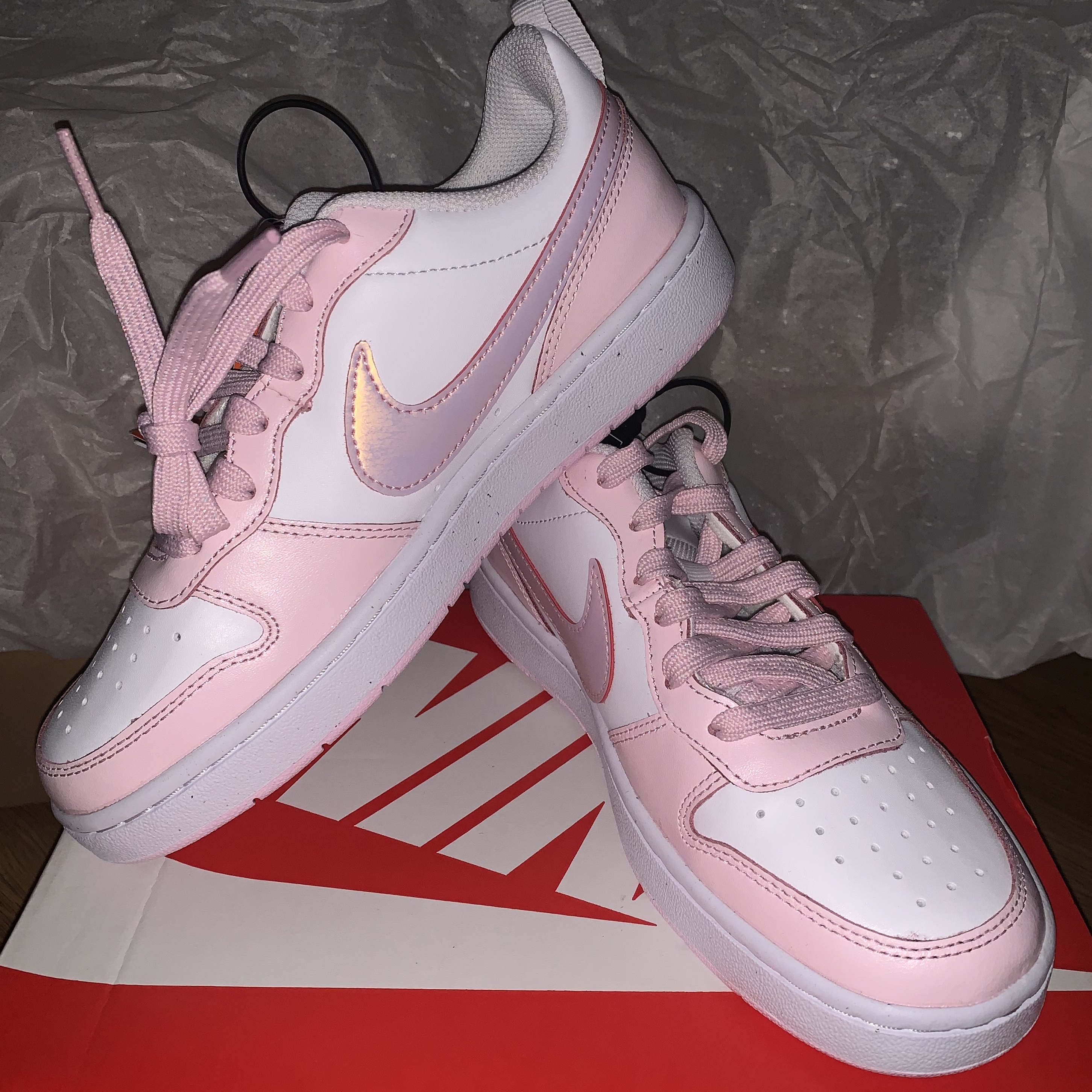 (GS) Nike Court Borough 2 SE White Pink Foam 착용 스타일