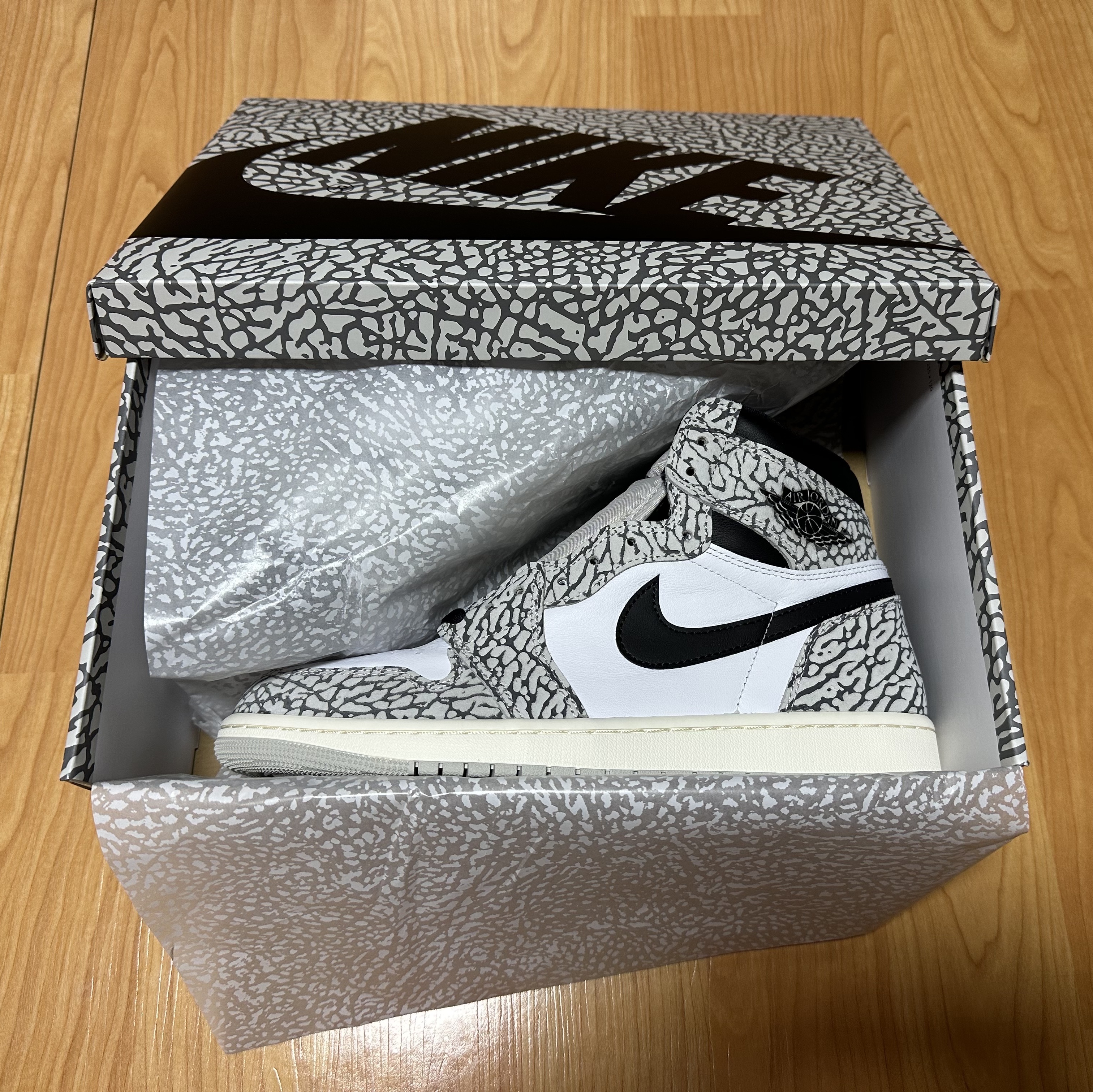Jordan 1 Retro High OG White Cement 착용 스타일