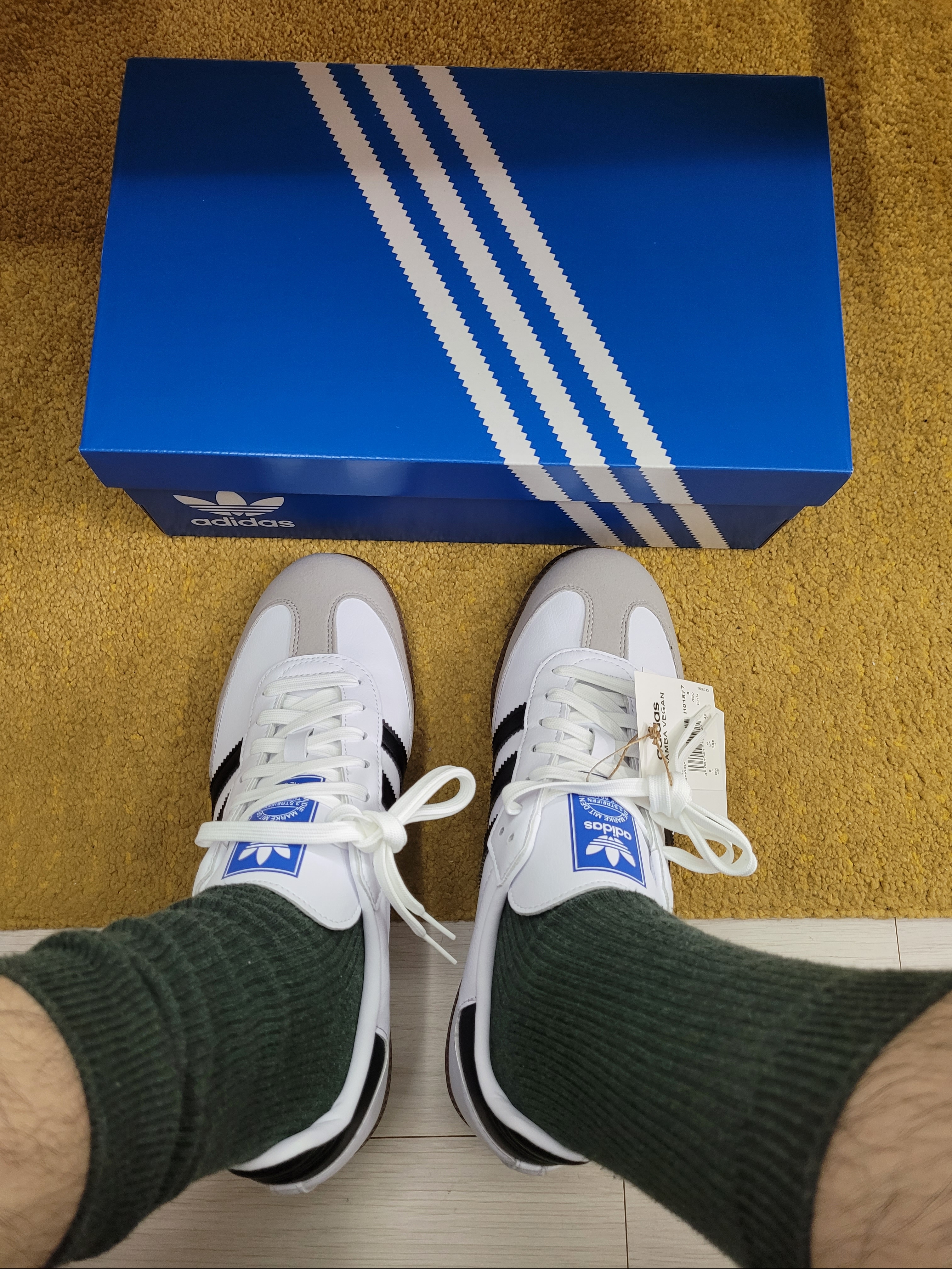 Adidas Samba Vegan White Black 착용 스타일 - 1