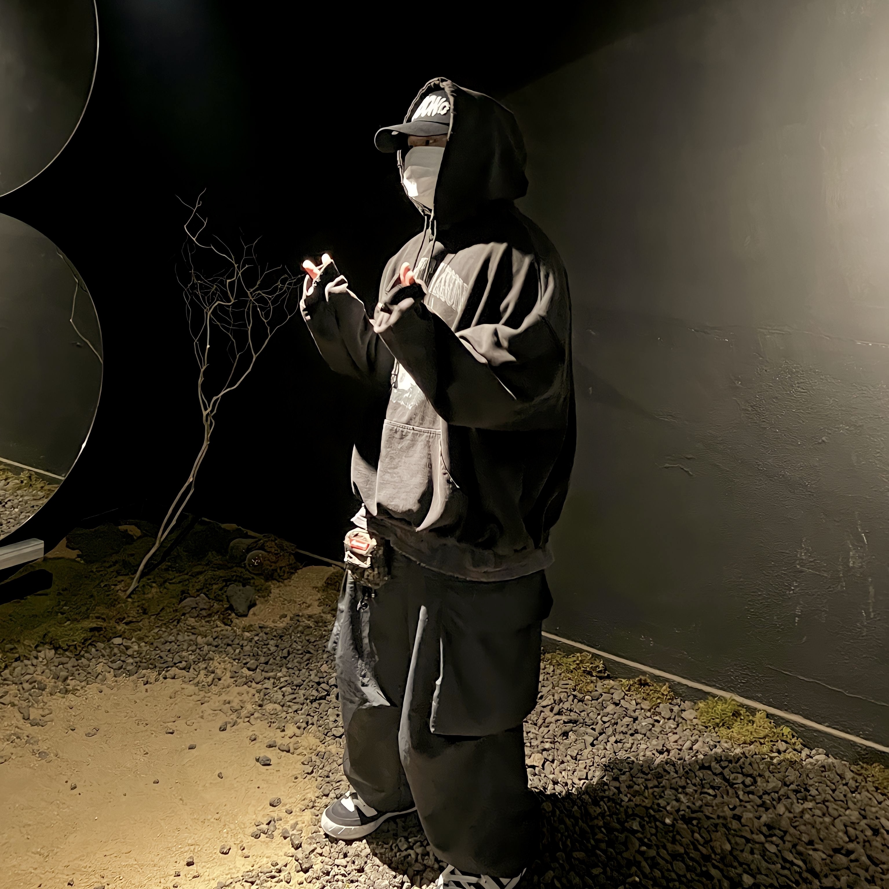 Adidas Adimatic Core Black, Project G/R Etiquette Lesson Vintage Washed Hoodie Black 착용 스타일 - 2