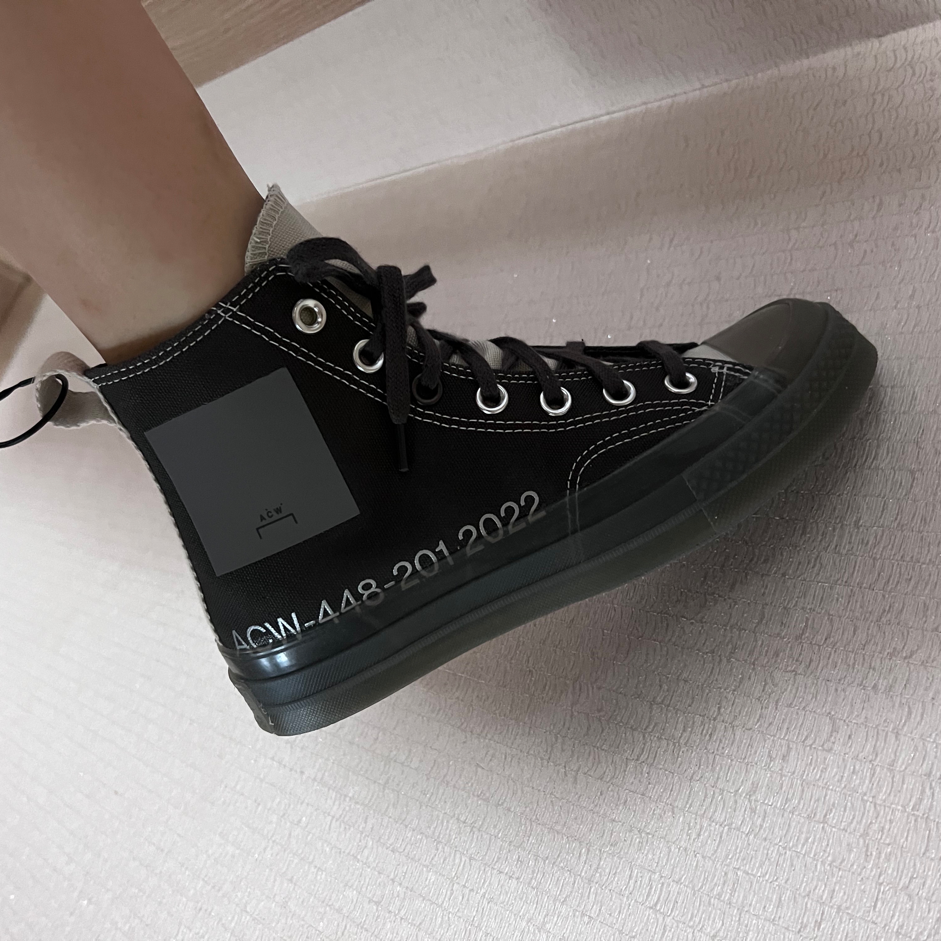 Converse x A-Cold-Wall Chuck 70 Hi Pavement 착용 스타일 - 3