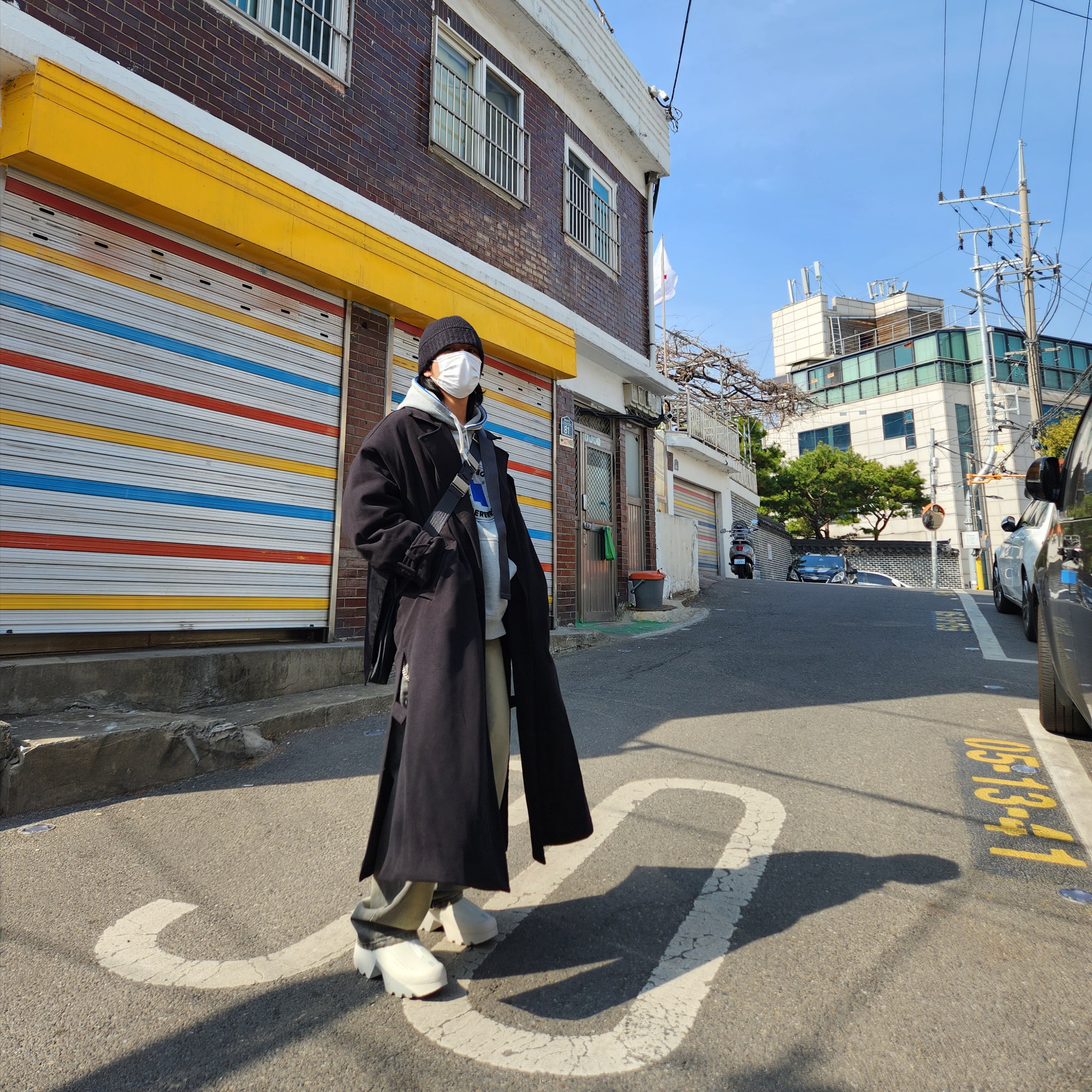 Converse x A-Cold-Wall Geo Forma Boot Lily White, Converse x Ader Error Shapes Pullover Hoodie Vintage Grey Heather 착용 스타일