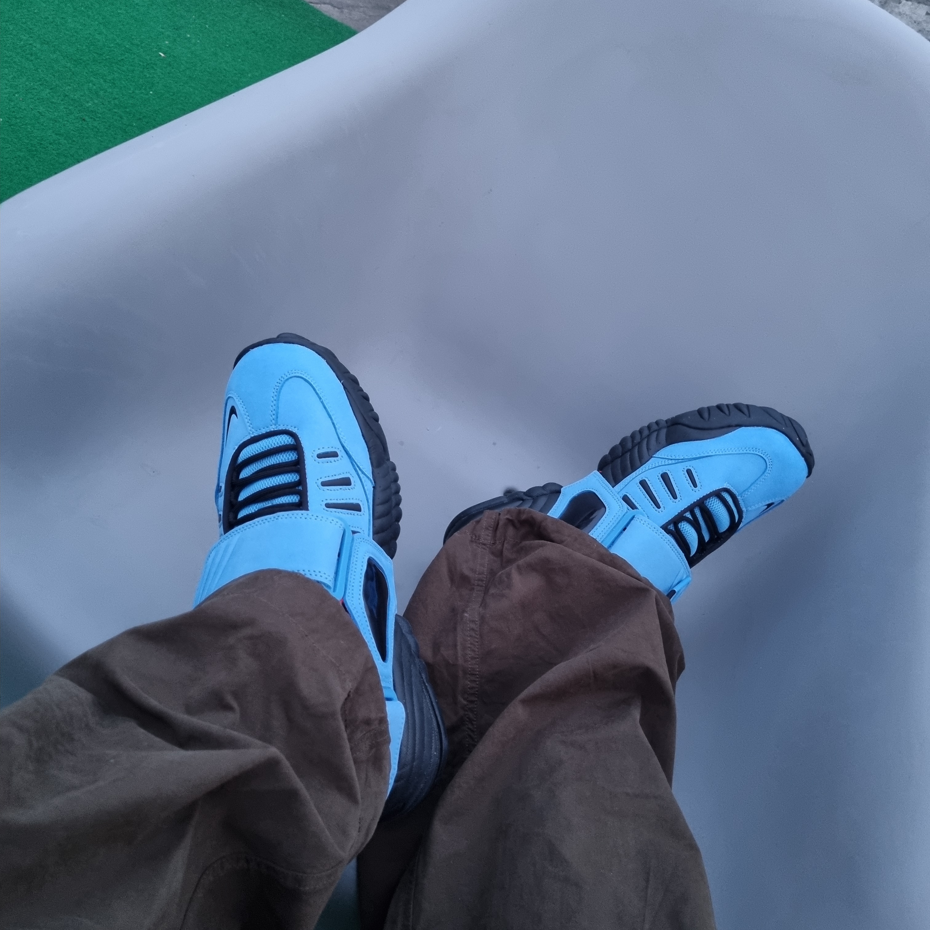 Nike x Ambush Air Adjust Force SP University Blue and Habanero Red 착용 스타일
