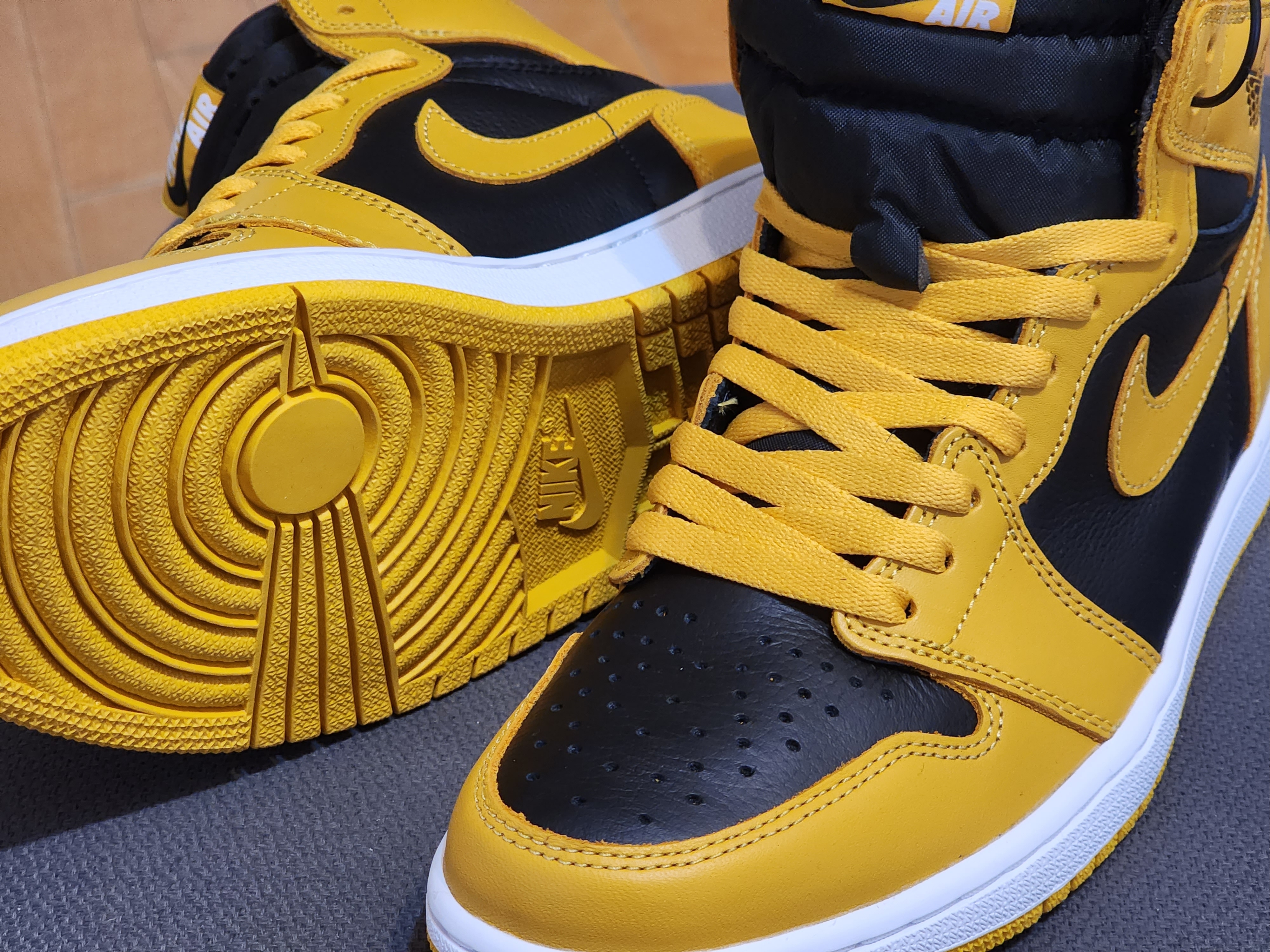Jordan 1 Retro High OG Pollen 착용 스타일 - 1