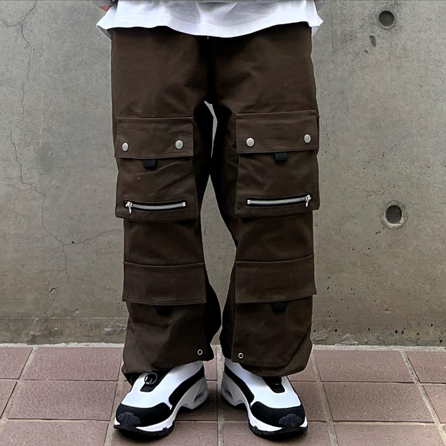 Nike x Comme des Garcons Homme Plus Air Max Sunder SP White Black, Apple Watch Nike SE 40mm GPS Space Gray Aluminum Case with Nike Sport Band USB C  Anthracite Black (Korean Ver.) 착용 스타일 - 3