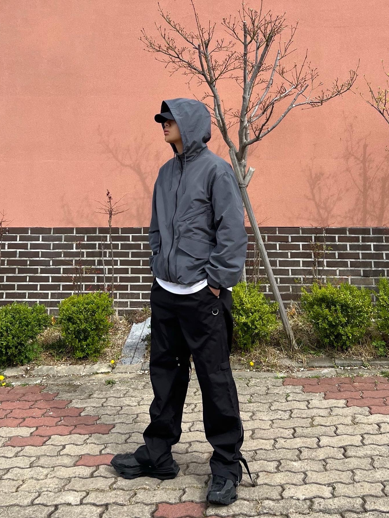 Nike x Matthew M Williams Zoom 004 Triple Black 착용 스타일 - 3