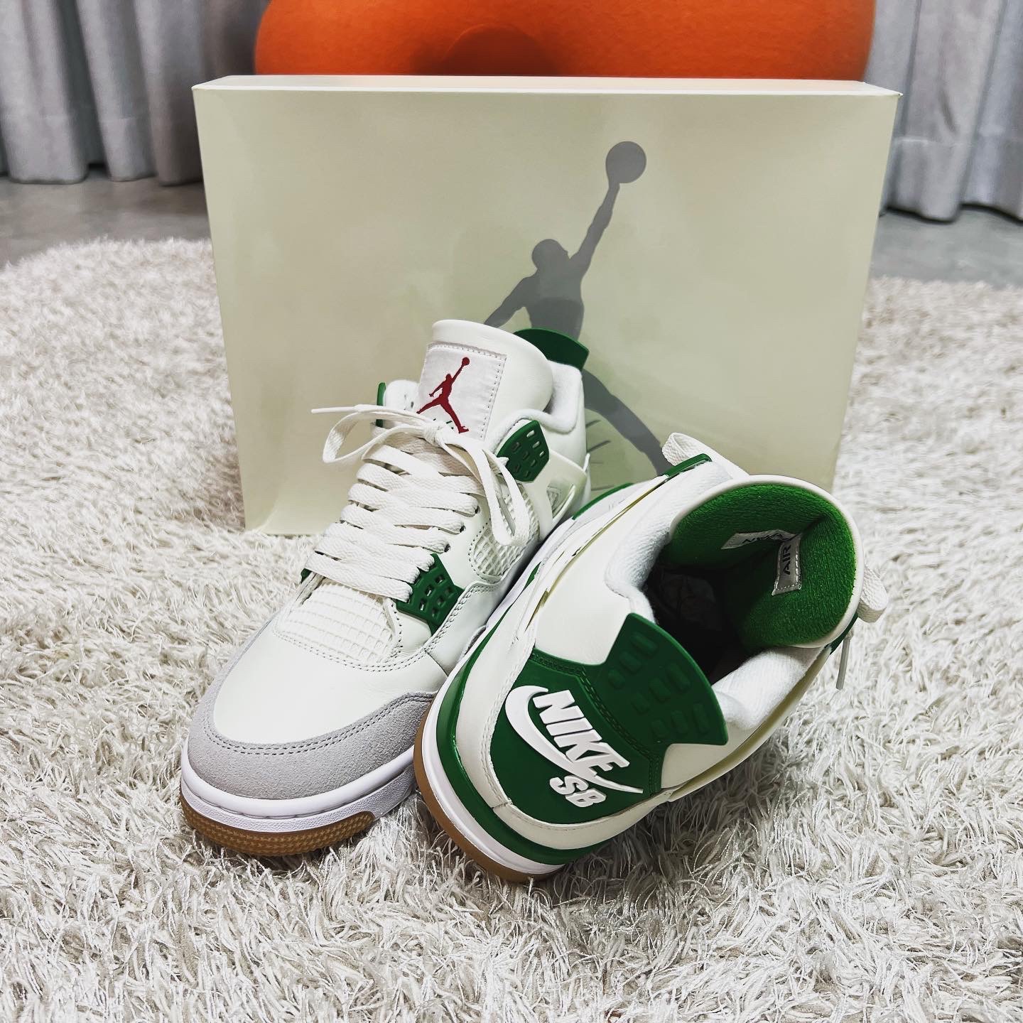 Jordan 4 x Nike SB Retro SP Pine Green 착용 스타일 - 3