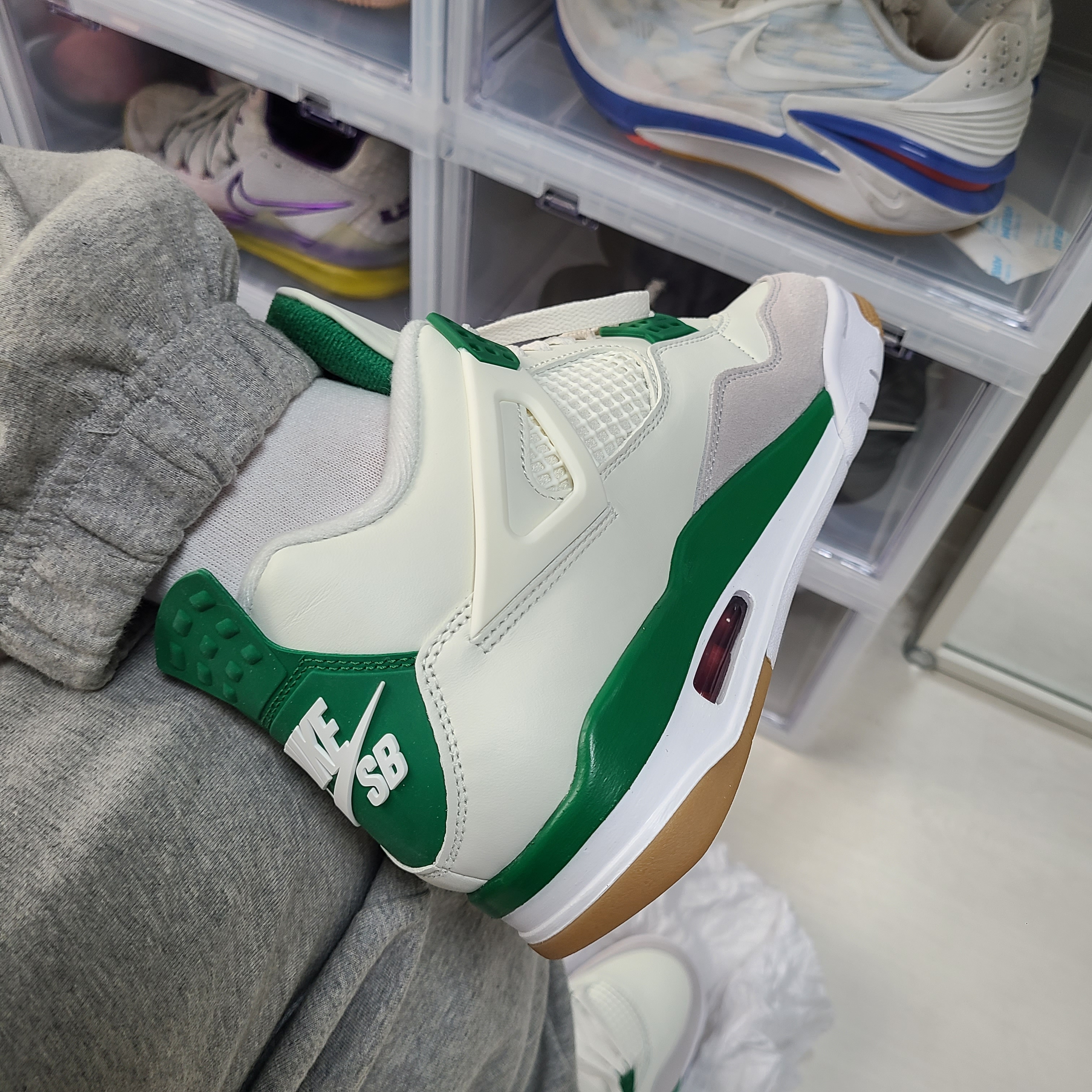 Jordan 4 x Nike SB Retro SP Pine Green 착용 스타일 - 3