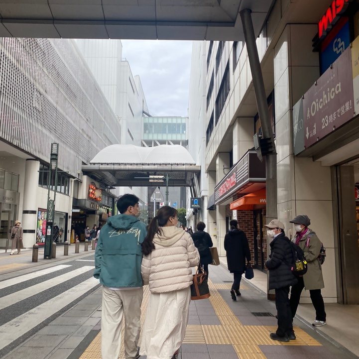 Stussy Wave Dye Beach Shell Jacket Atlantic, Nike x Sacai x Clot LDWaffle Cool Grey 착용 스타일 - 2