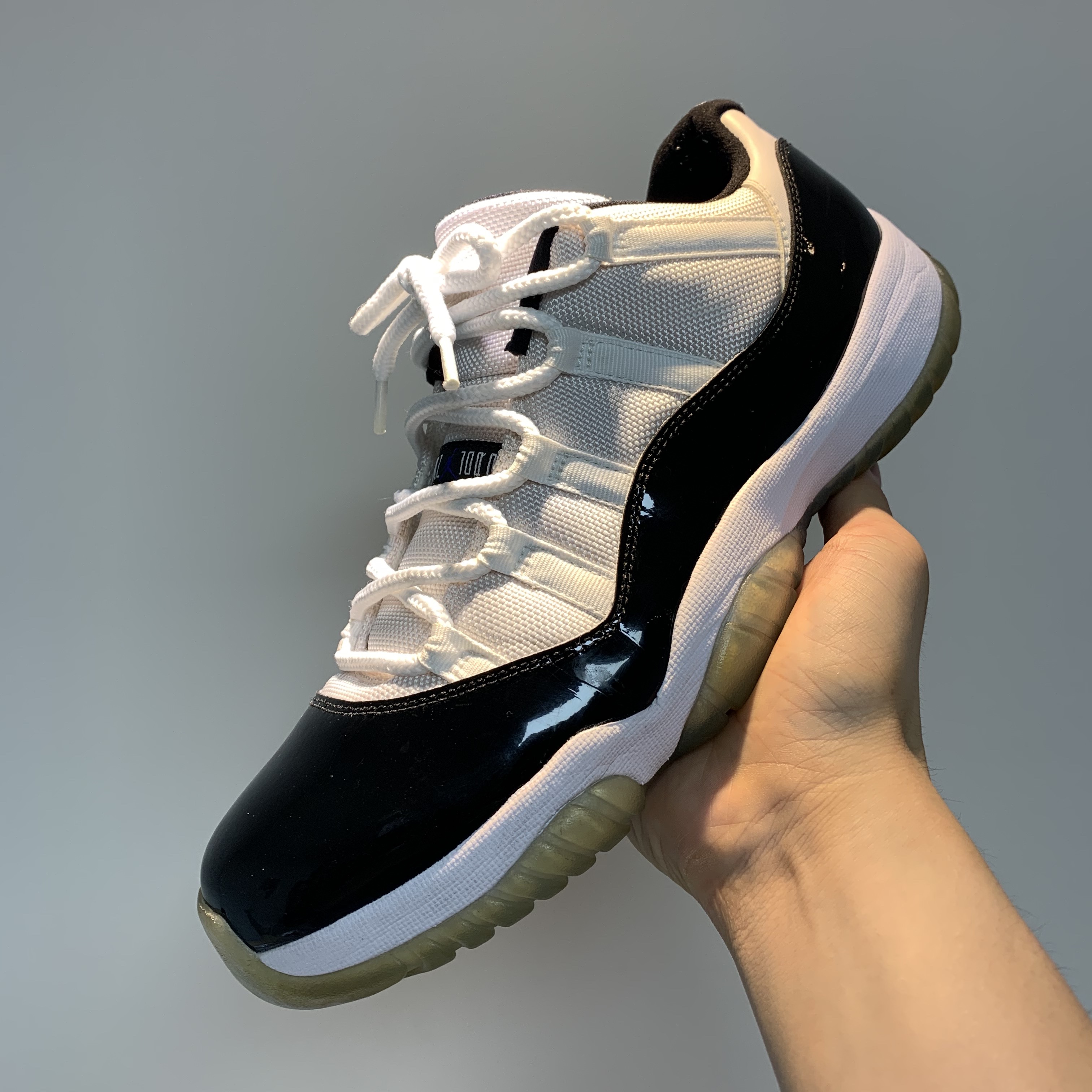 Jordan 11 Retro Low Concord 착용 스타일