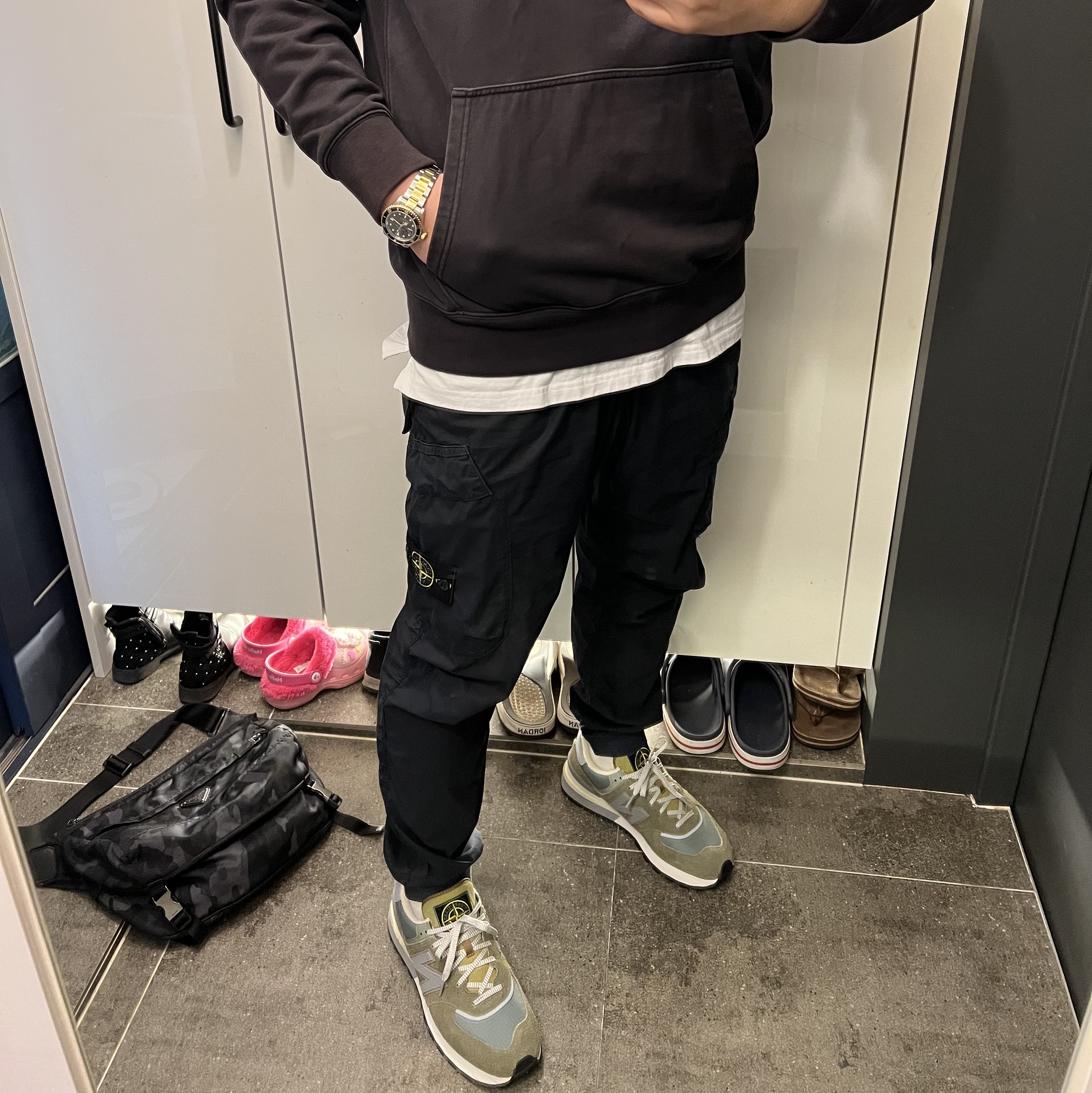 New Balance x Stone Island 574 Legacy Green, Palace x Arc'teryx Hood Black - 20FW 착용 스타일 - 1