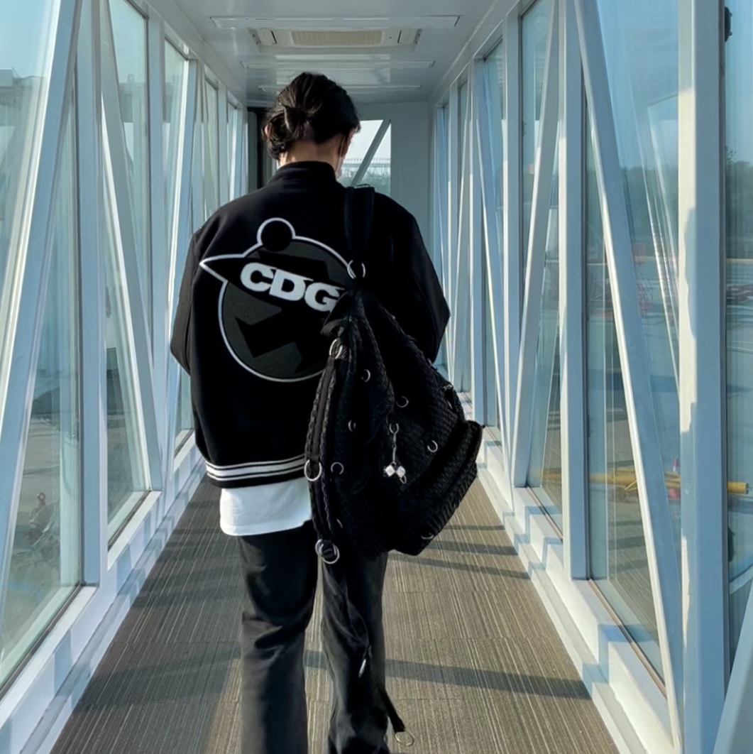 Stussy x CDG Varsity Jacket 착용 스타일