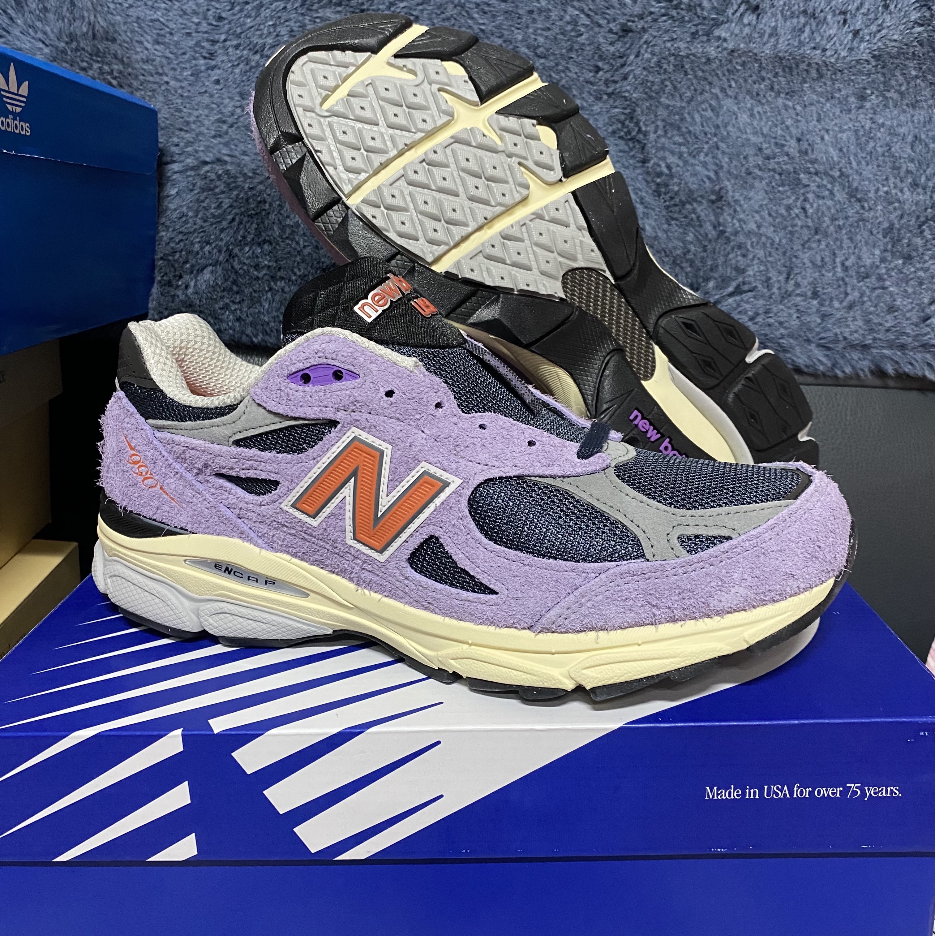 New Balance 990v3 Made in USA Raw Amethyst 착용 스타일