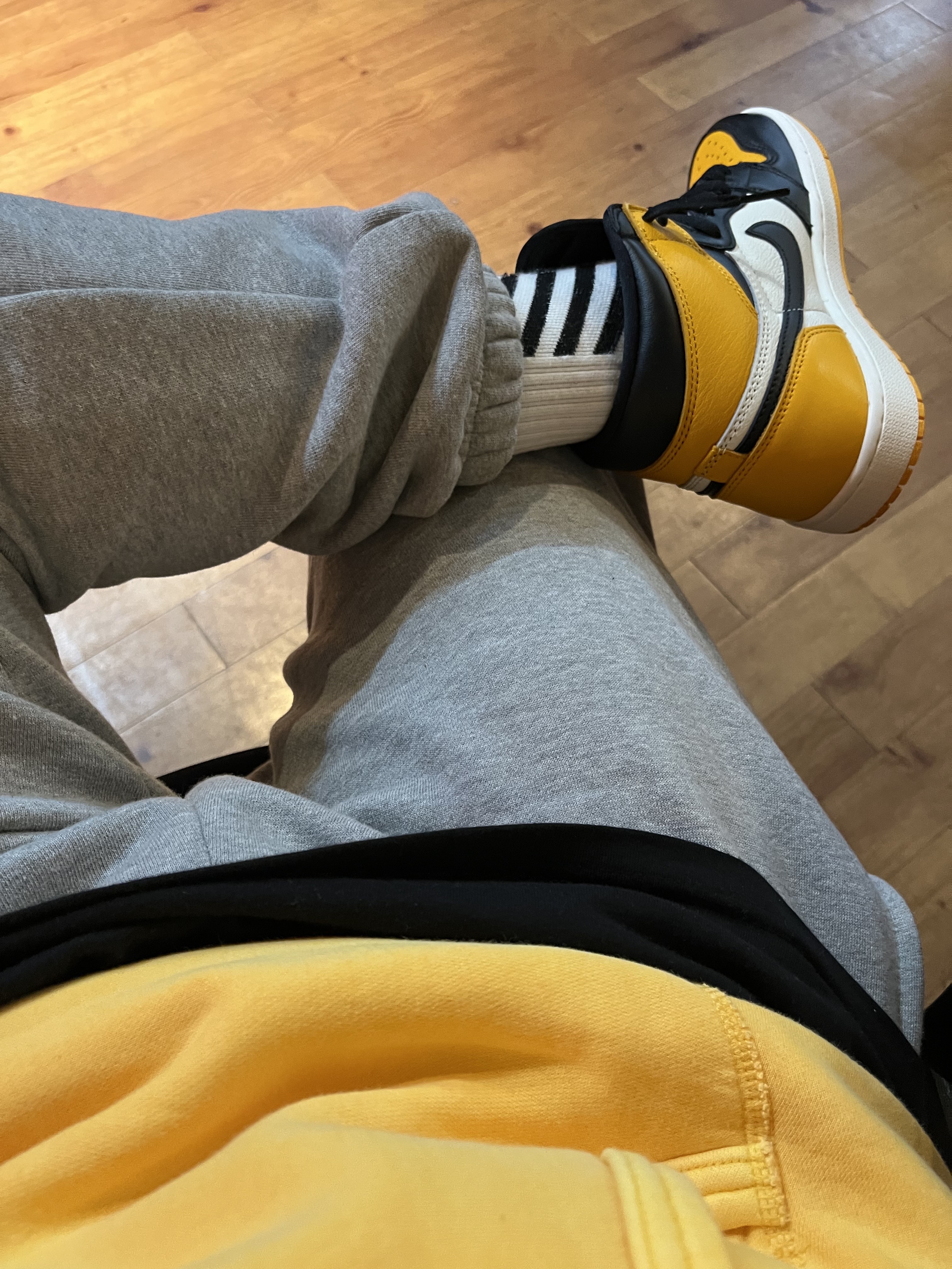 Jordan 1 Retro High OG Taxi 착용 스타일