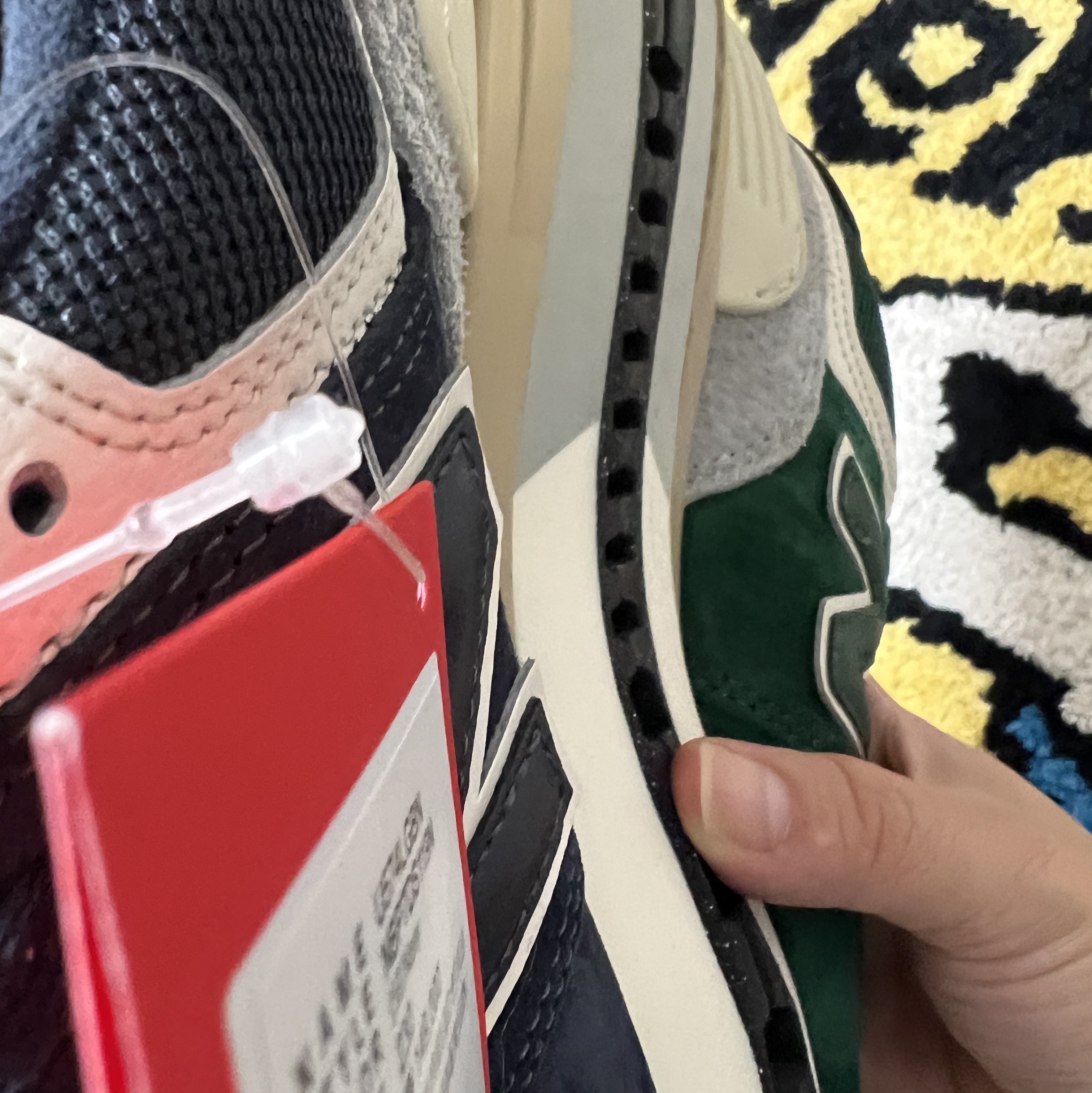 New Balance 574 Legacy Blue Navy 착용 스타일 - 2