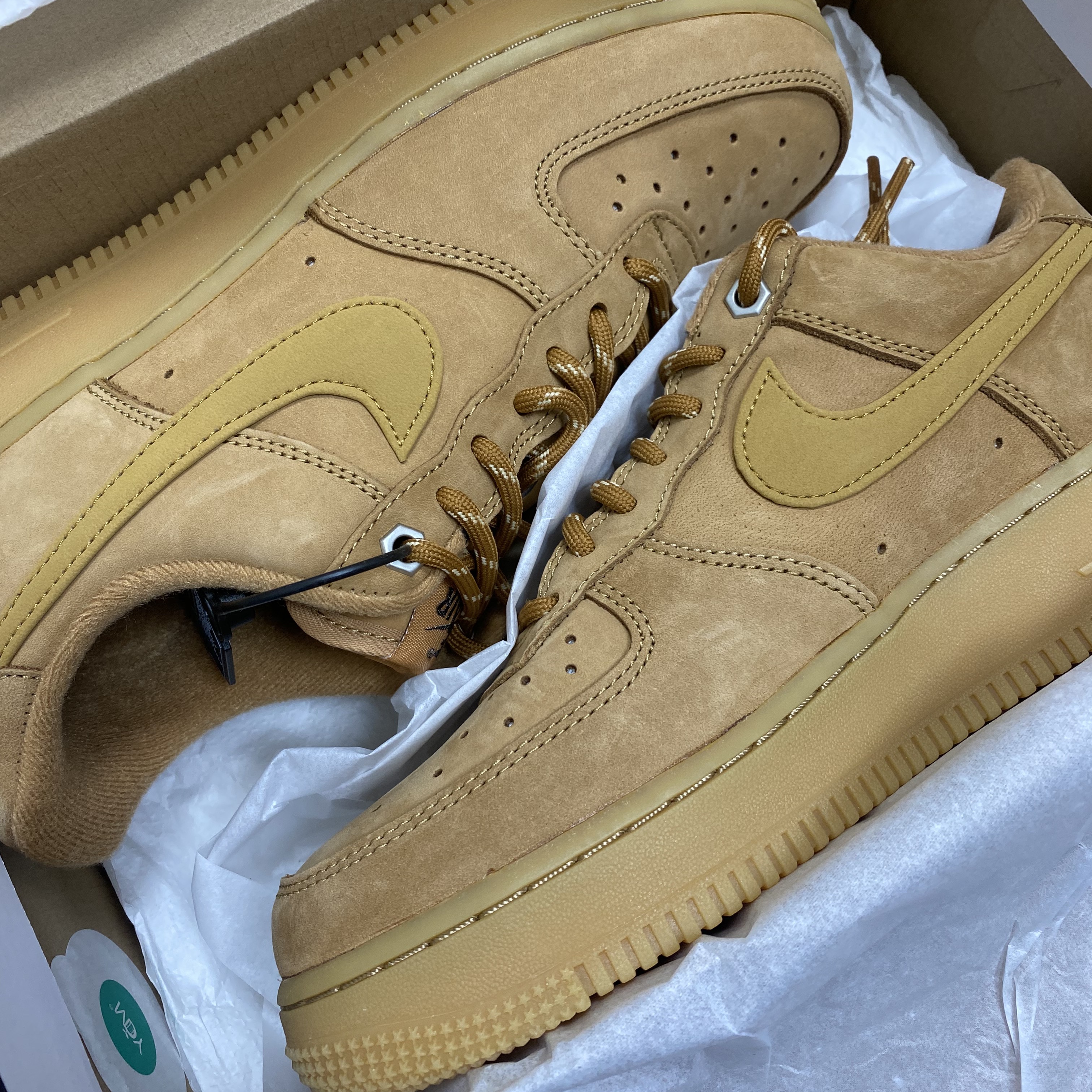 Nike Air Force 1 '07 WB Flax 착용 스타일 - 3