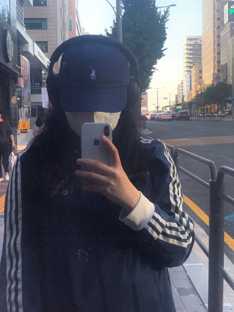 Sony WH-1000XM5 Black (Korean Ver.), Adidas Originals Grapic MRC Long Sleeve Jersey Crew Navy - KR Sizing 착용 스타일