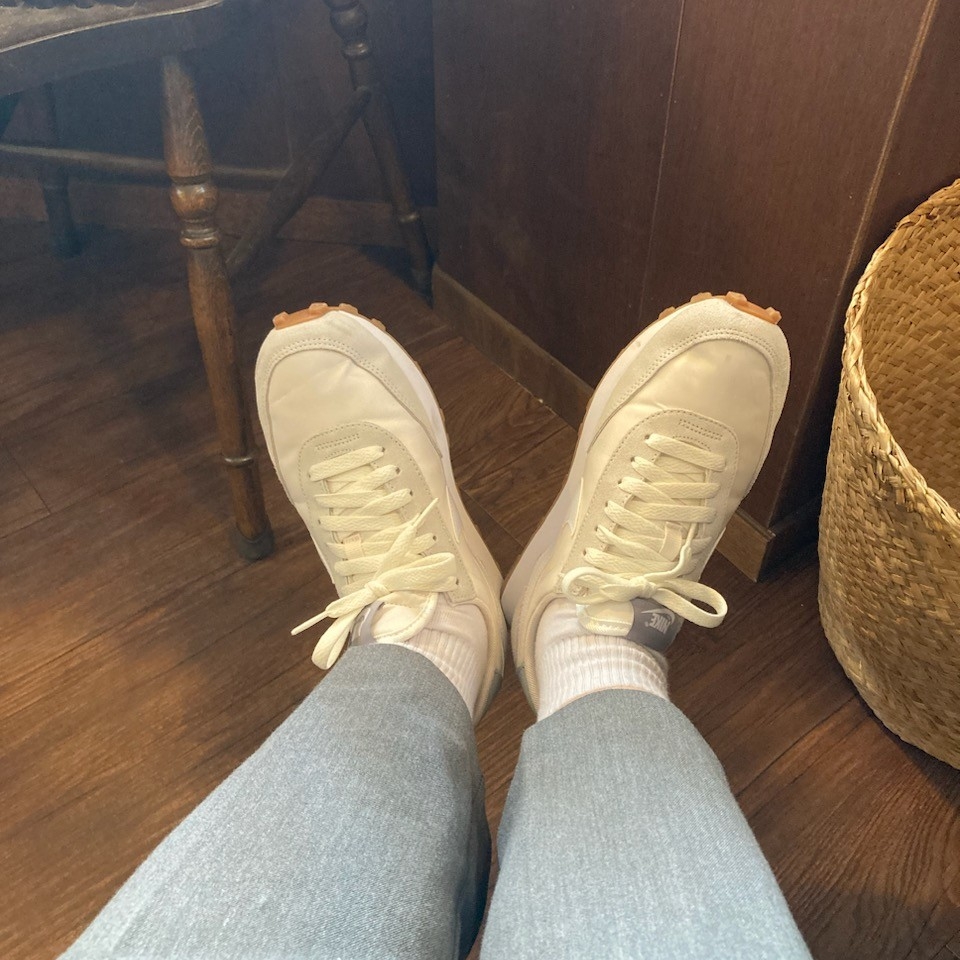 (W) Nike Daybreak Summit White 착용 스타일