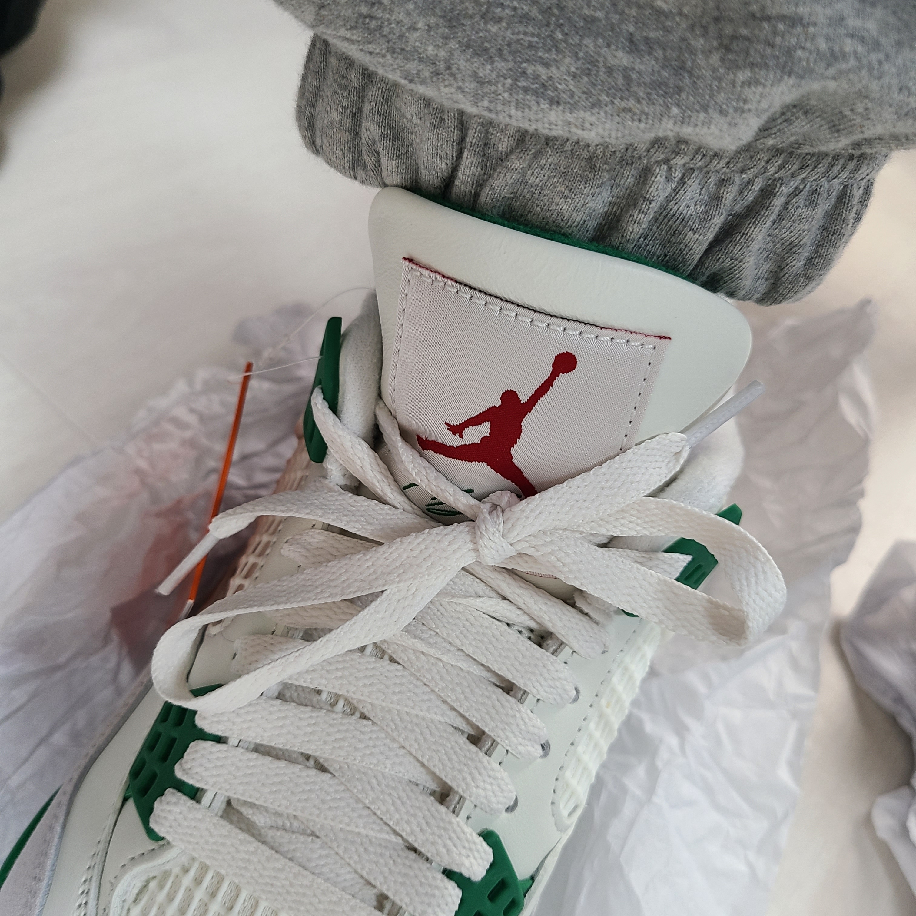 Jordan 4 x Nike SB Retro SP Pine Green 착용 스타일 - 2