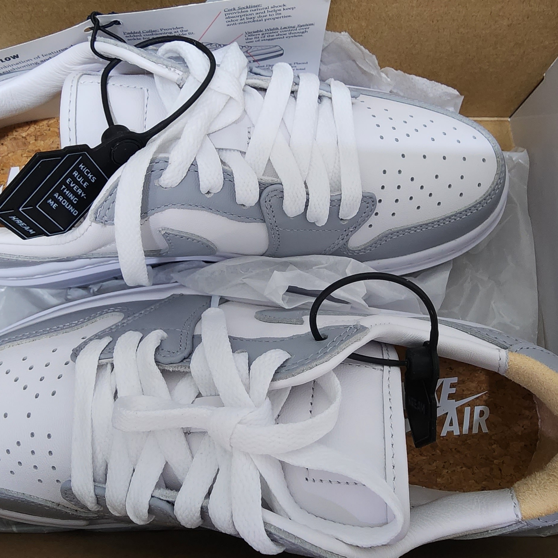 (W) Jordan 1 Elevate Low White and Wolf Grey 착용 스타일 - 3
