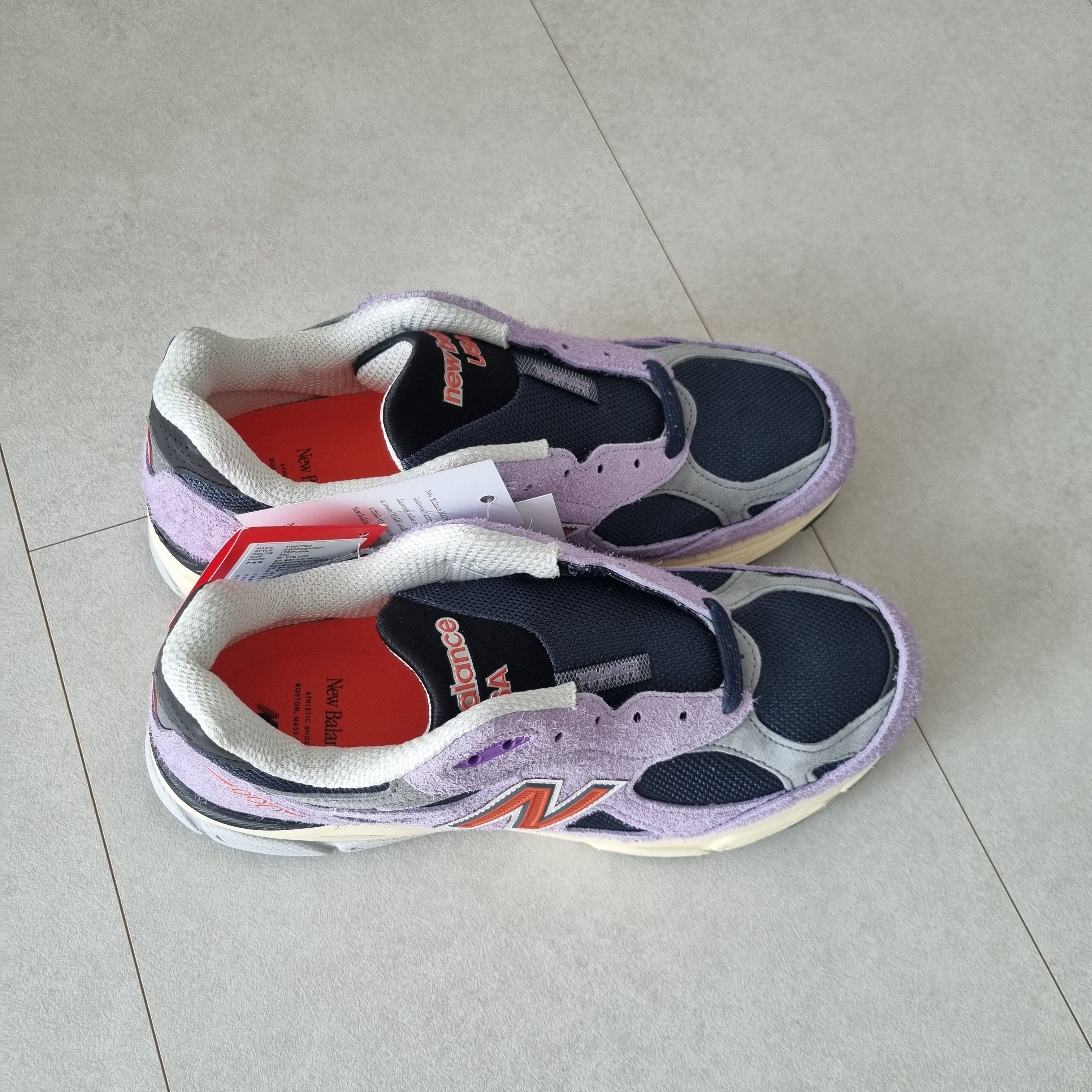 New Balance 990v3 Made in USA Raw Amethyst 착용 스타일 - 2