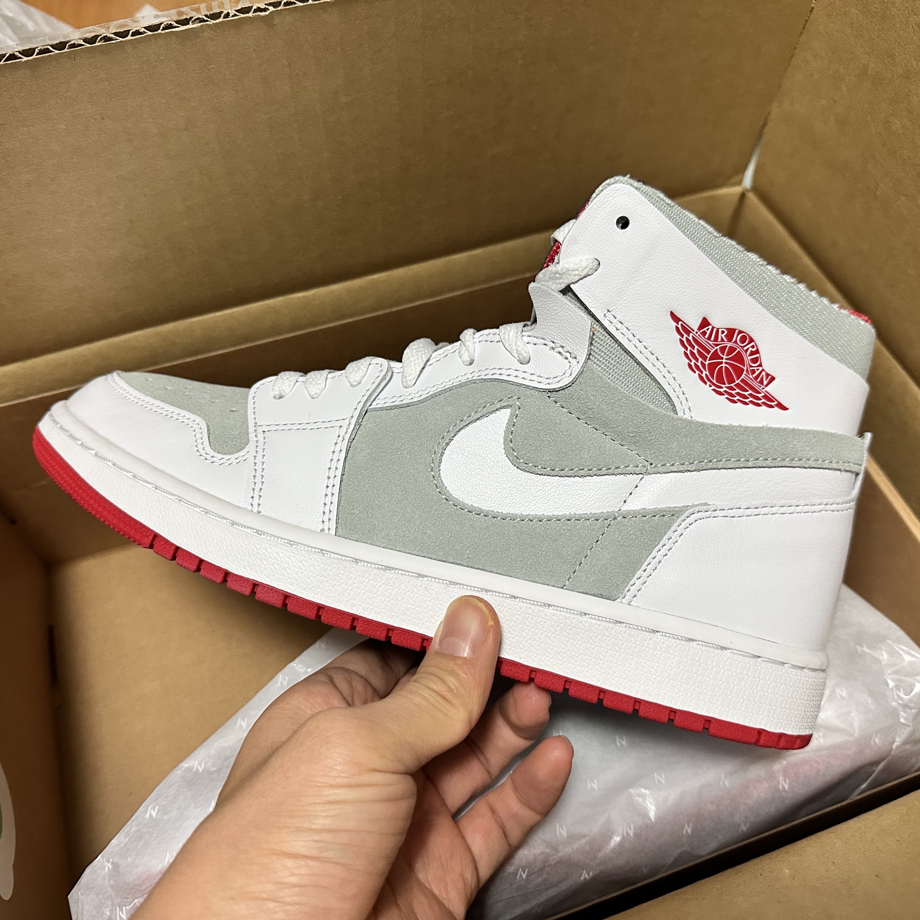 Jordan 1 Zoom Air CMFT White True Red 착용 스타일
