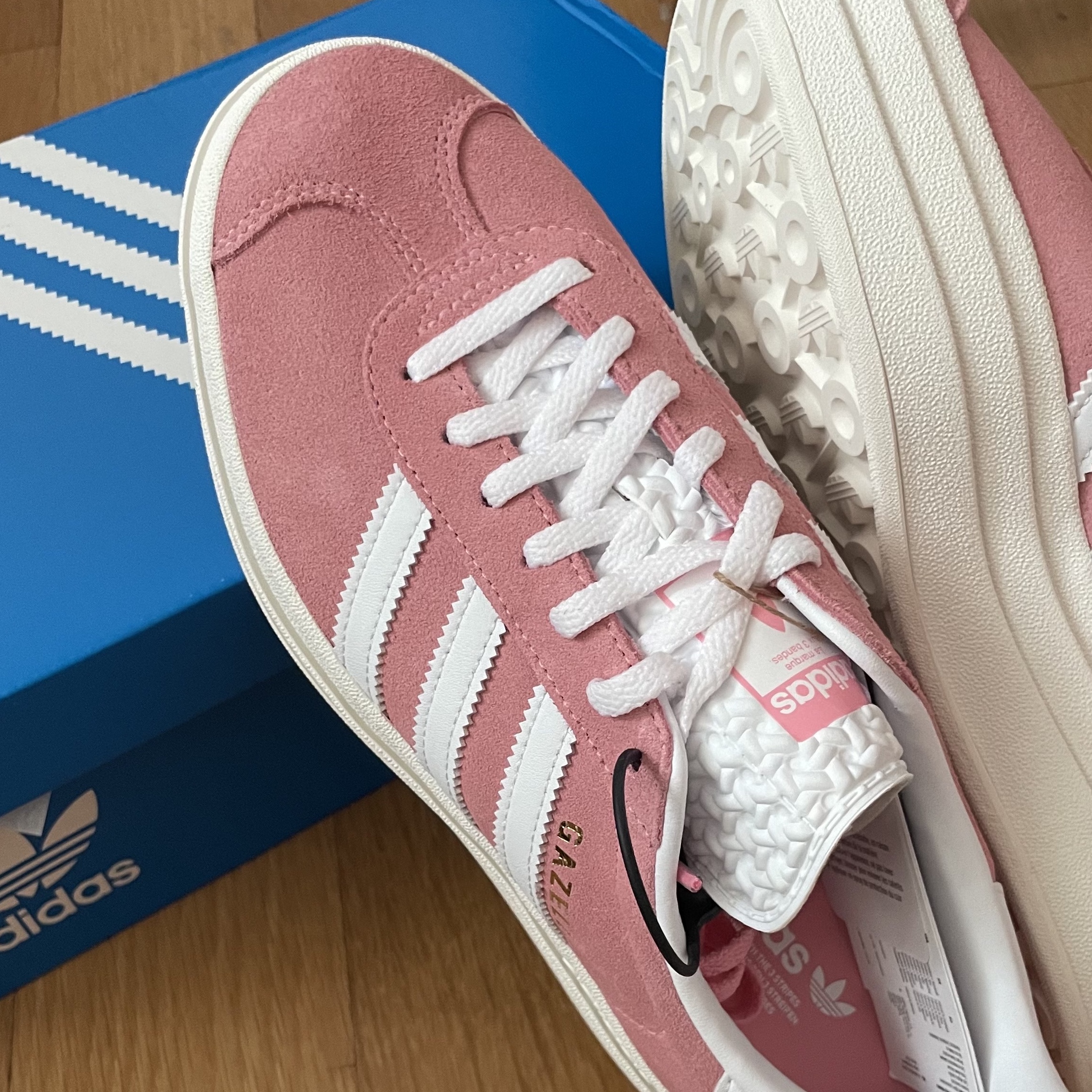 (W) Adidas Gazelle Bold Super Pop 착용 스타일 - 2