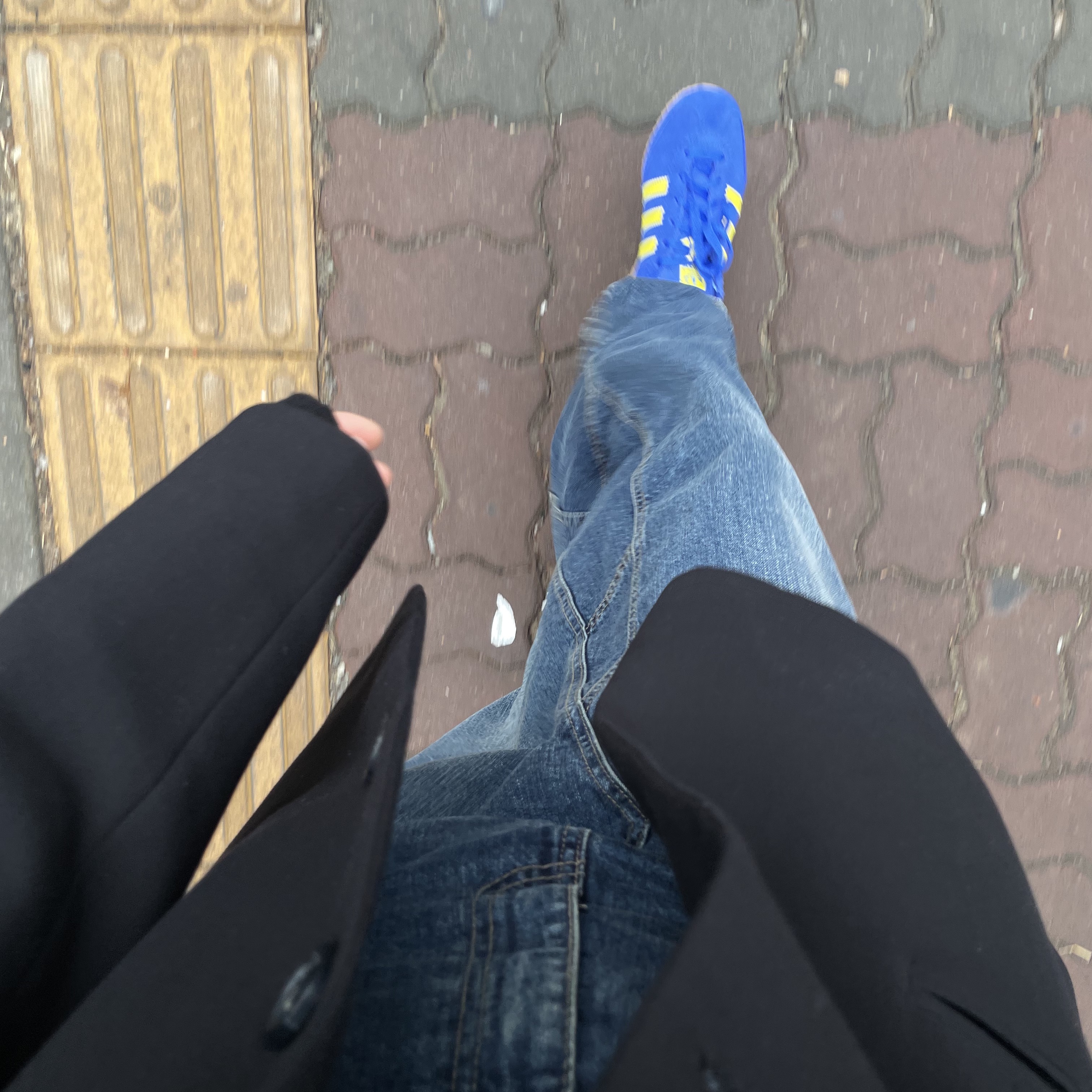 Adidas Spezial Zurro Bold Blue Bright Yellow 착용 스타일