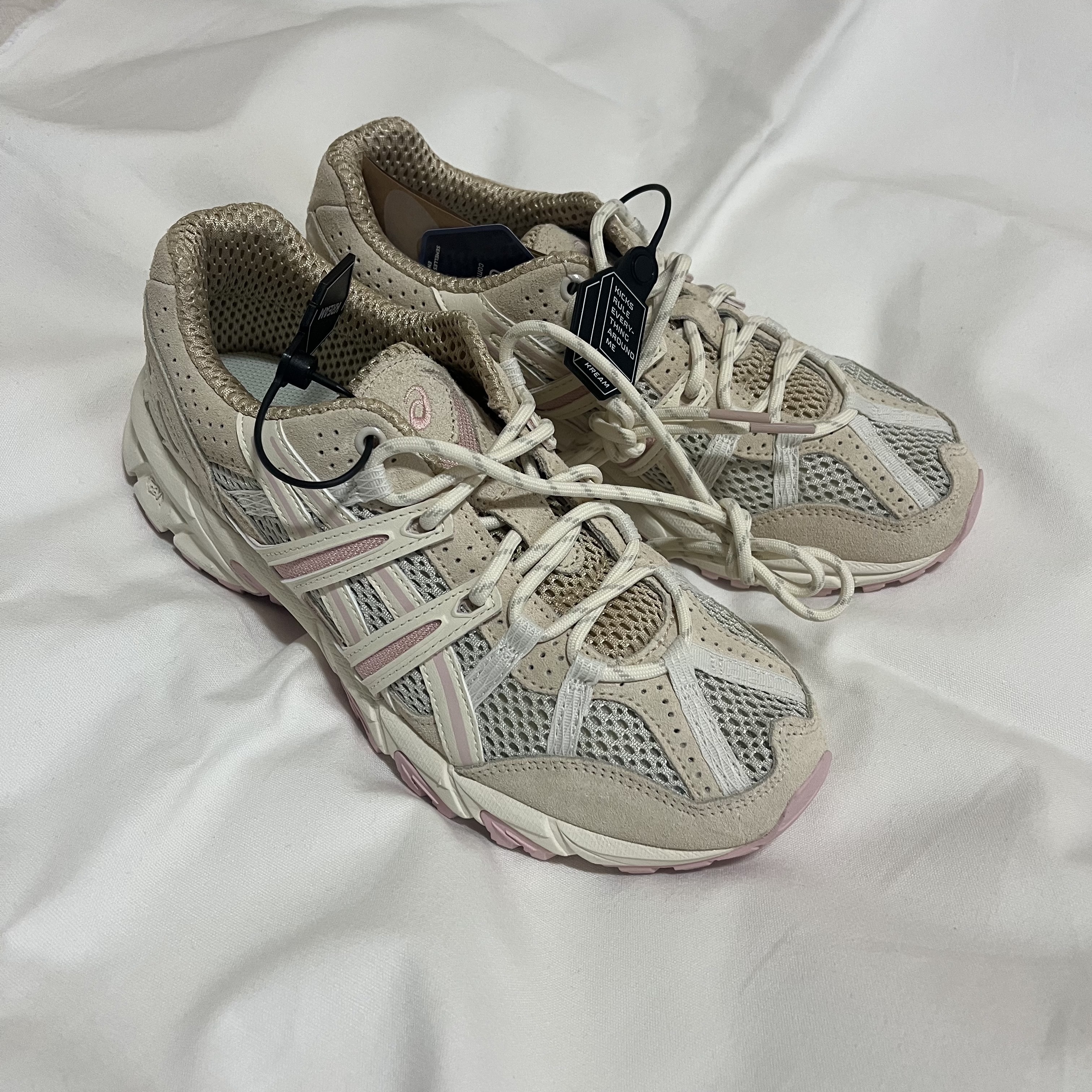 (W) Asics Gel-Sonoma 15-50 Smoke Grey Cream 착용 스타일