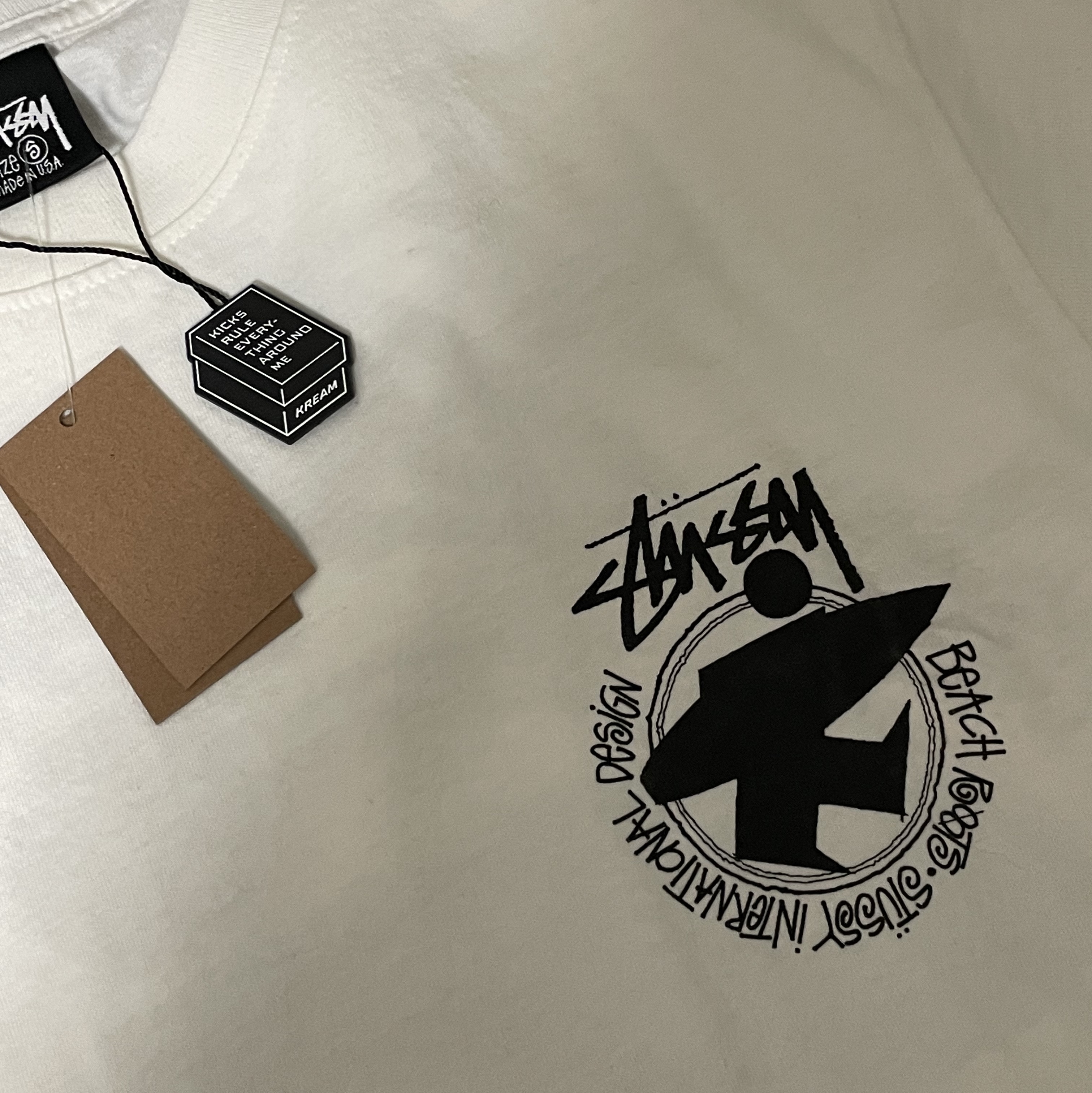 Stussy Beach Roots T-Shirt Natural 착용 스타일 - 2