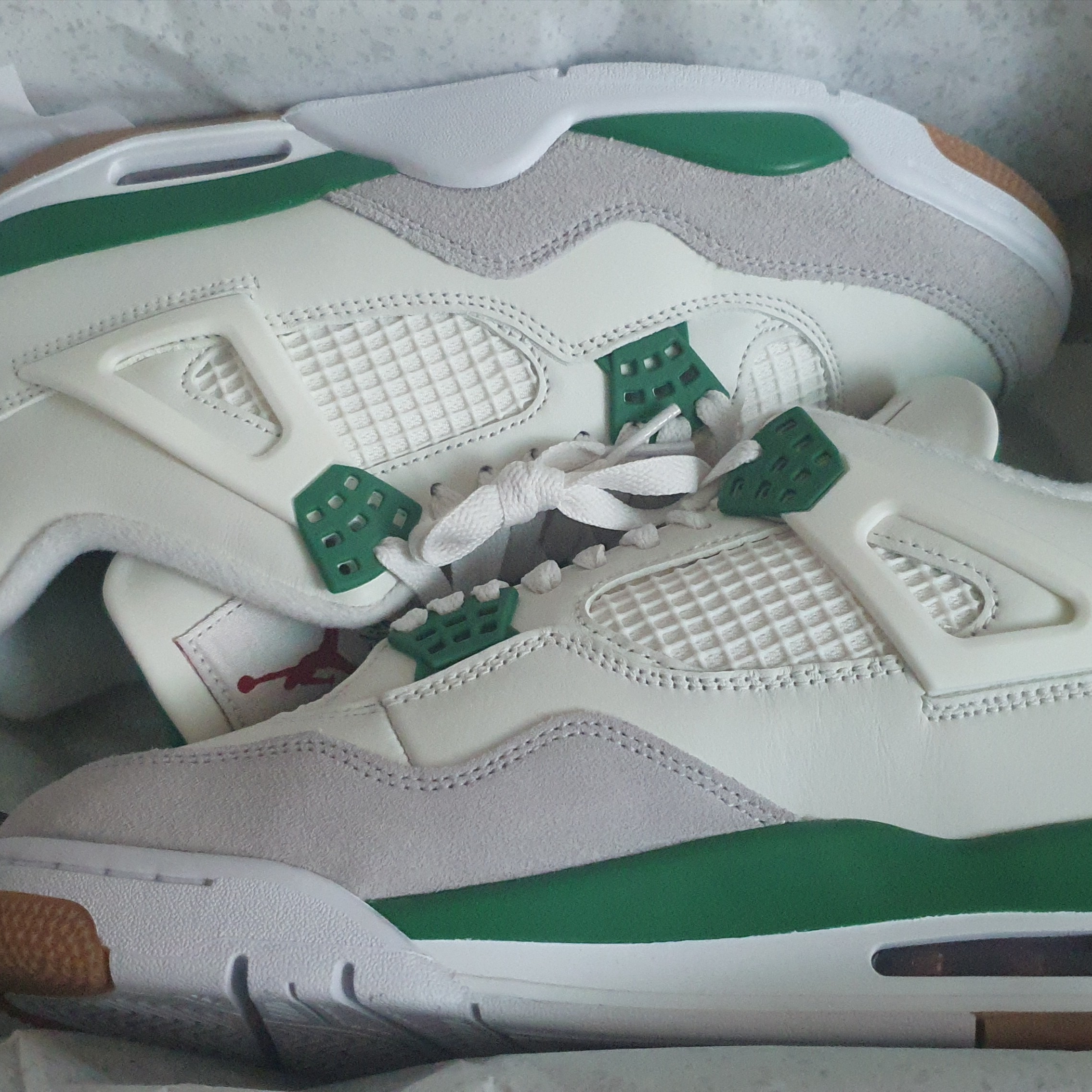 Jordan 4 x Nike SB Retro SP Pine Green 착용 스타일 - 4