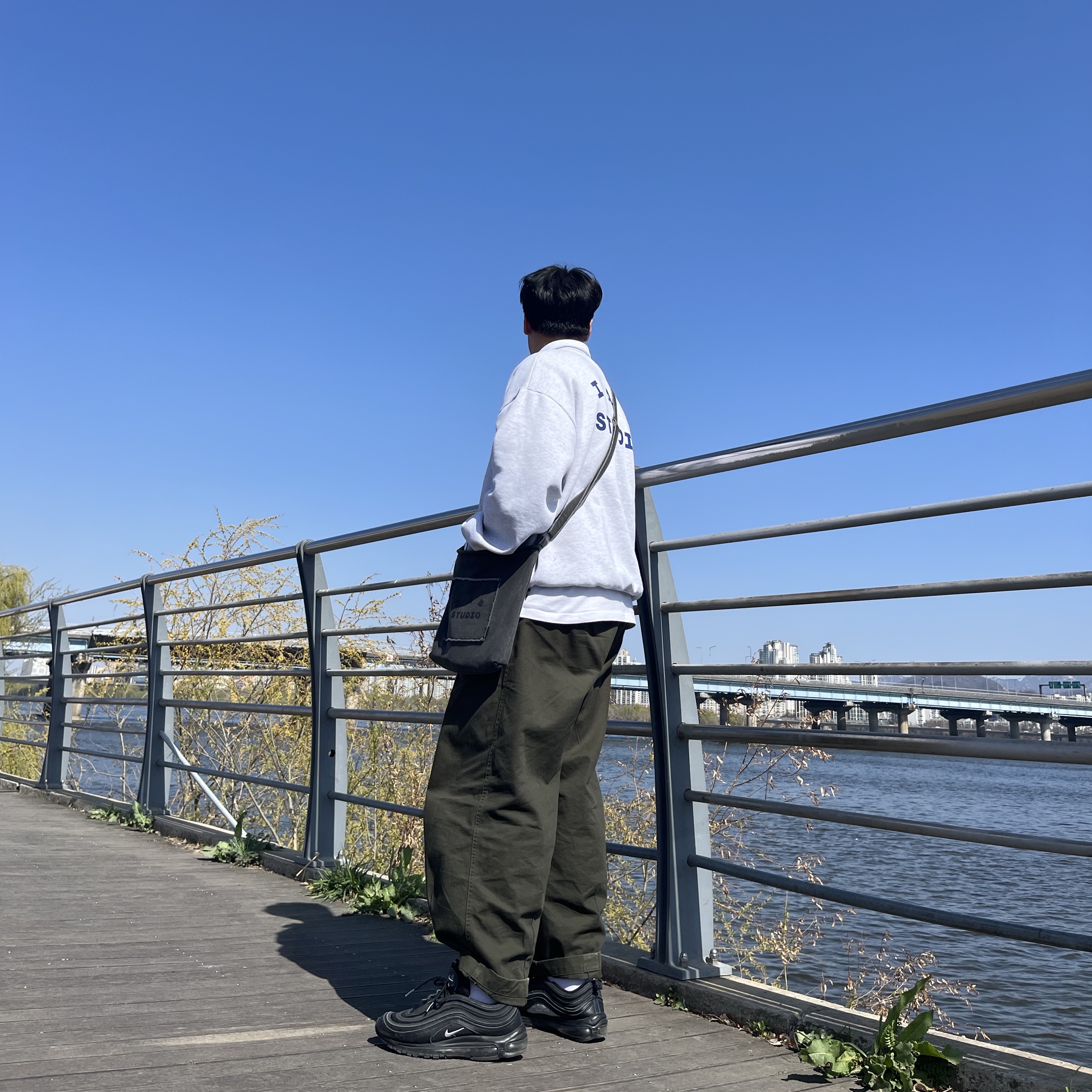 IAB Studio Half Zip Pullover Light Gray, (W) Nike Air Max 97 Black Anthracite 착용 스타일 - 1