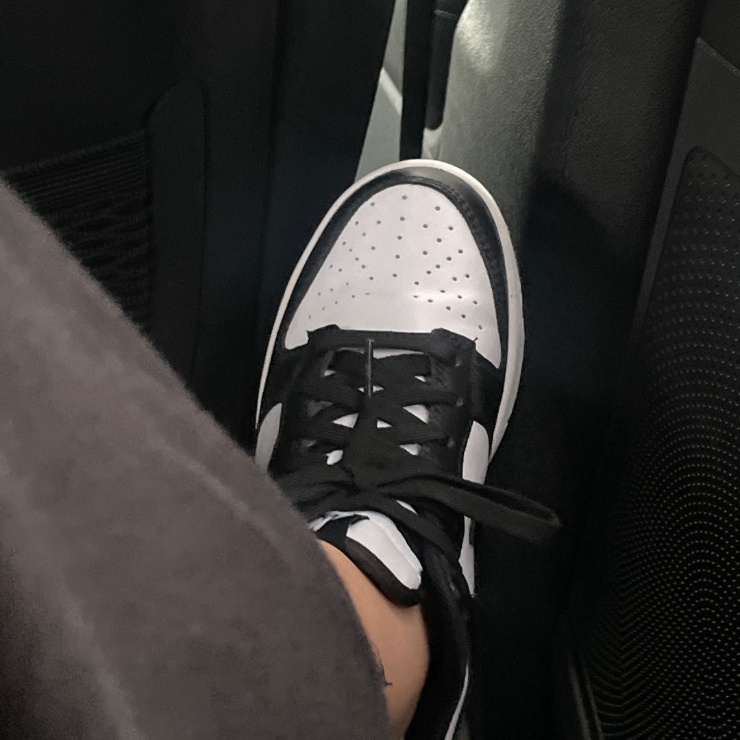 Nike Dunk Low Retro Black 착용 스타일