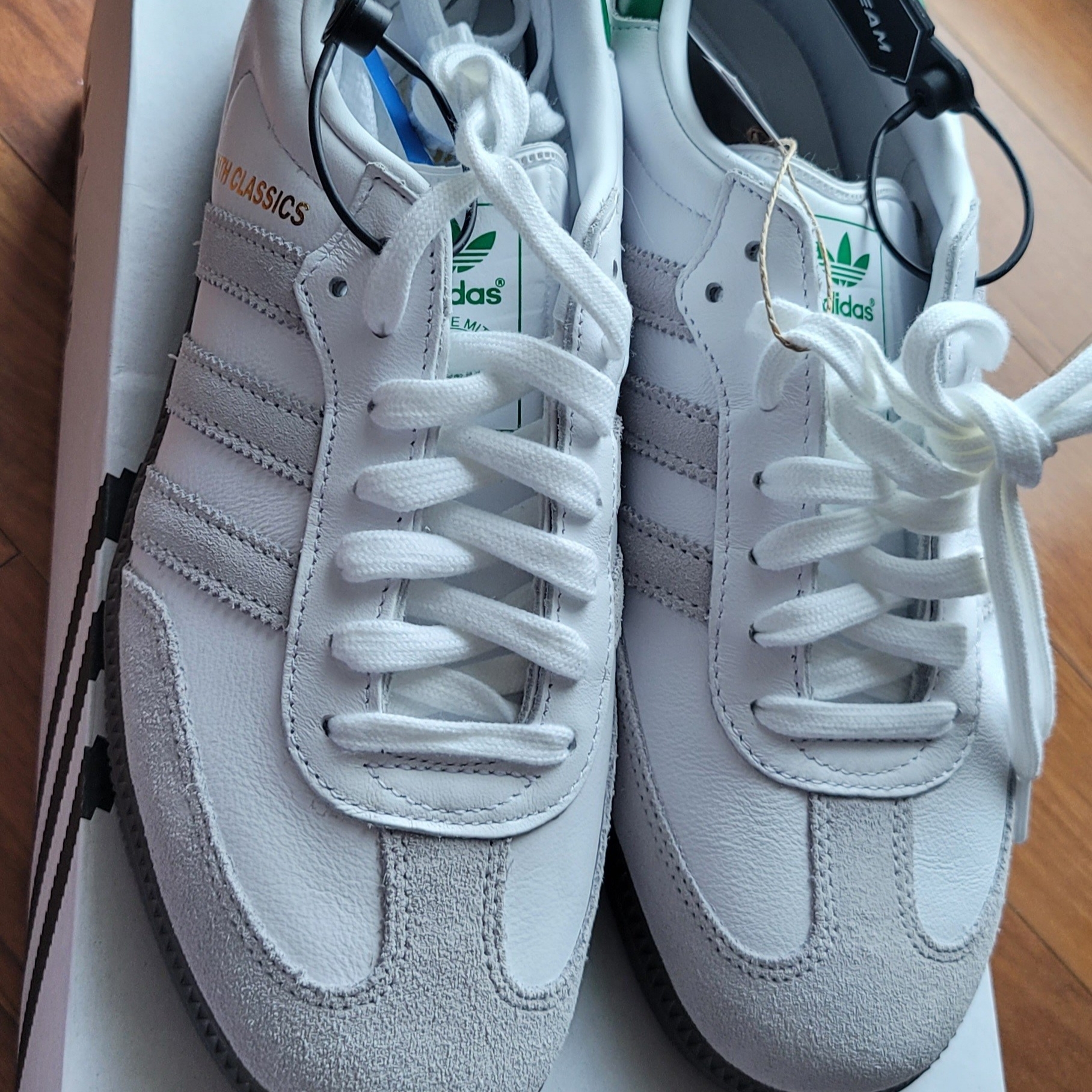 Adidas x Kith Samba OG Classics Program 착용 스타일 - 1