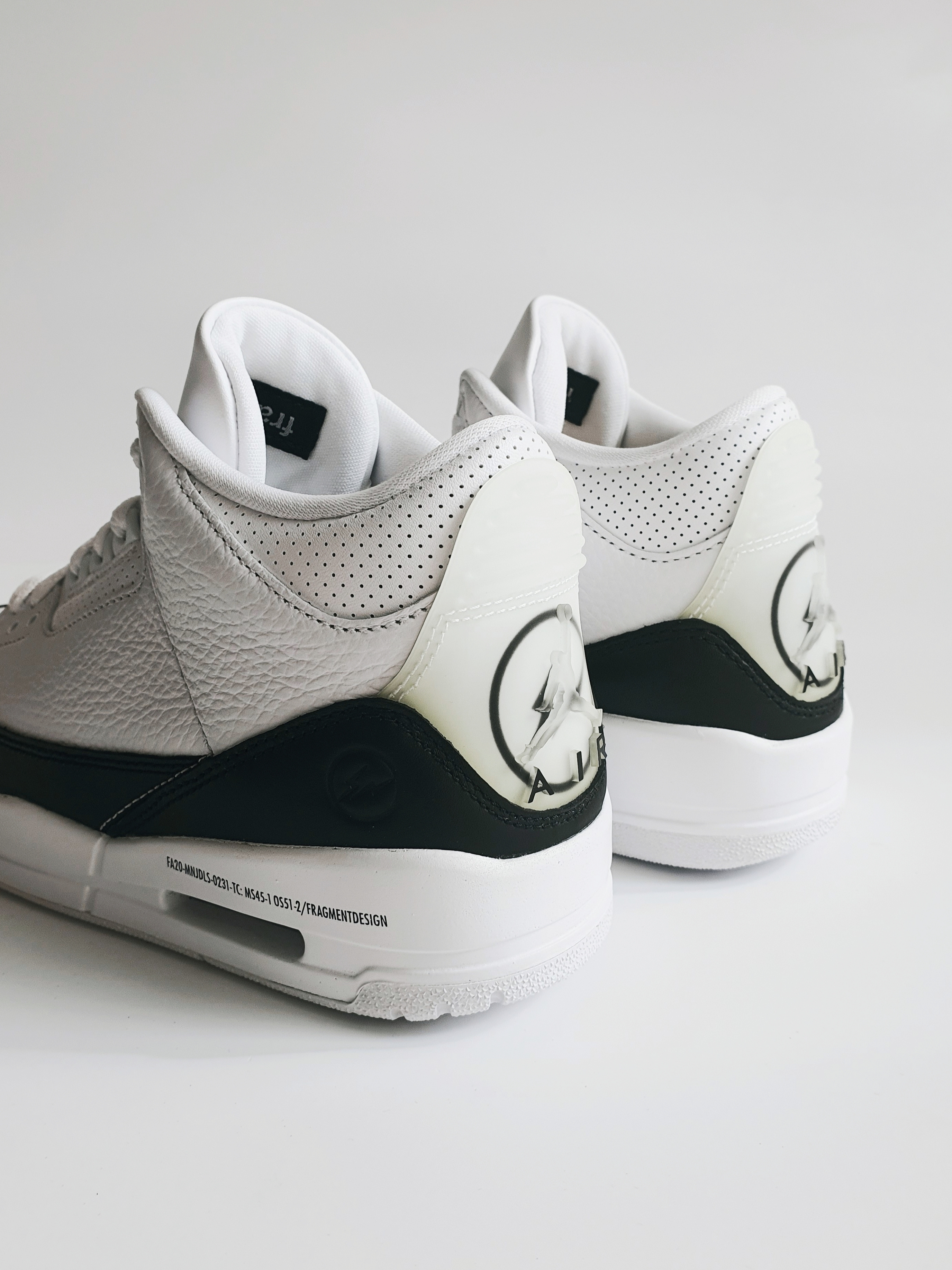 Jordan 3 x Fragment Retro SP White Black 착용 스타일