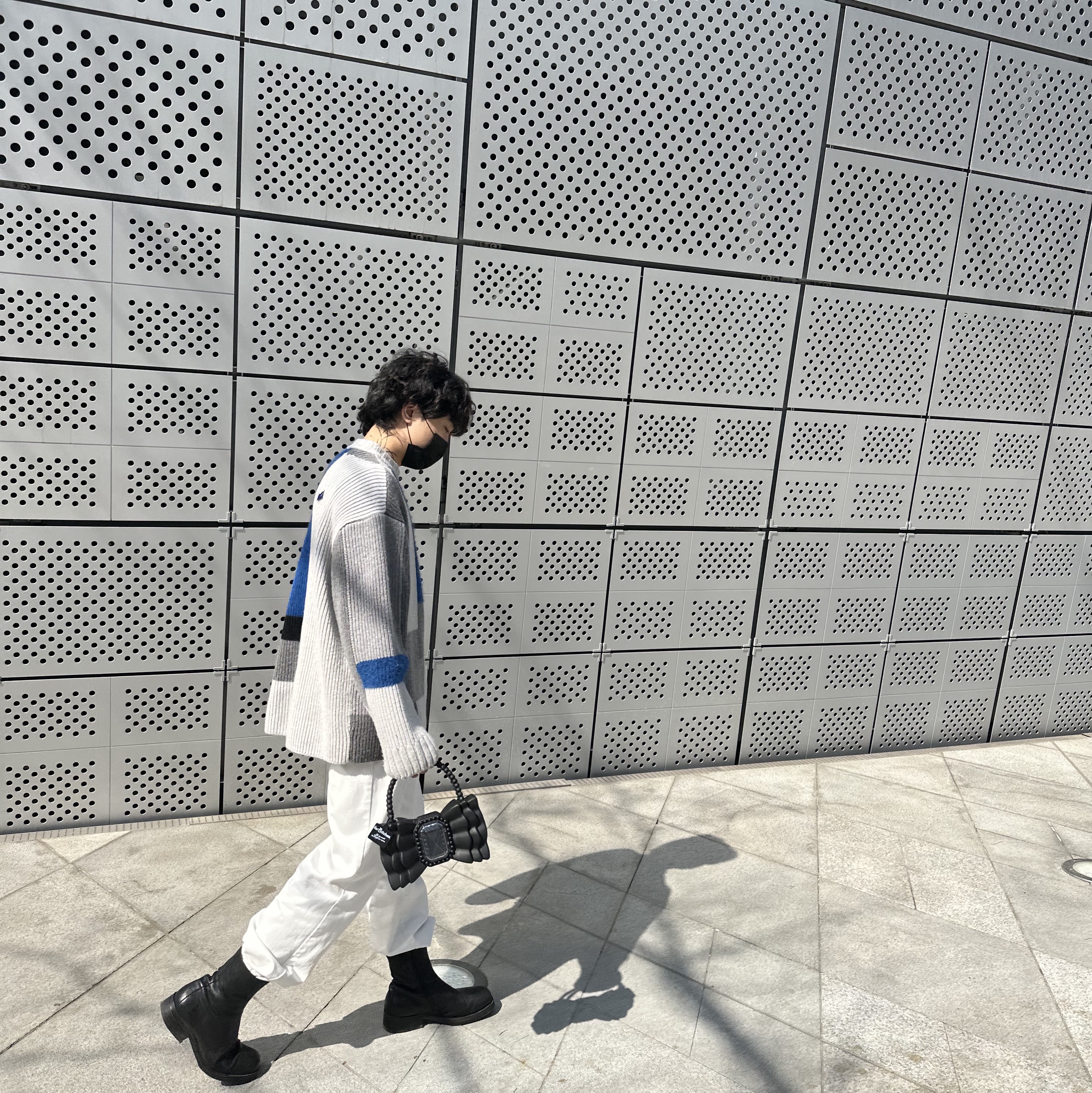 Forbitches Bow Bag Peewee, Zara x Ader Error Patchwork Oversize Knit Sweater Multicolor 착용 스타일