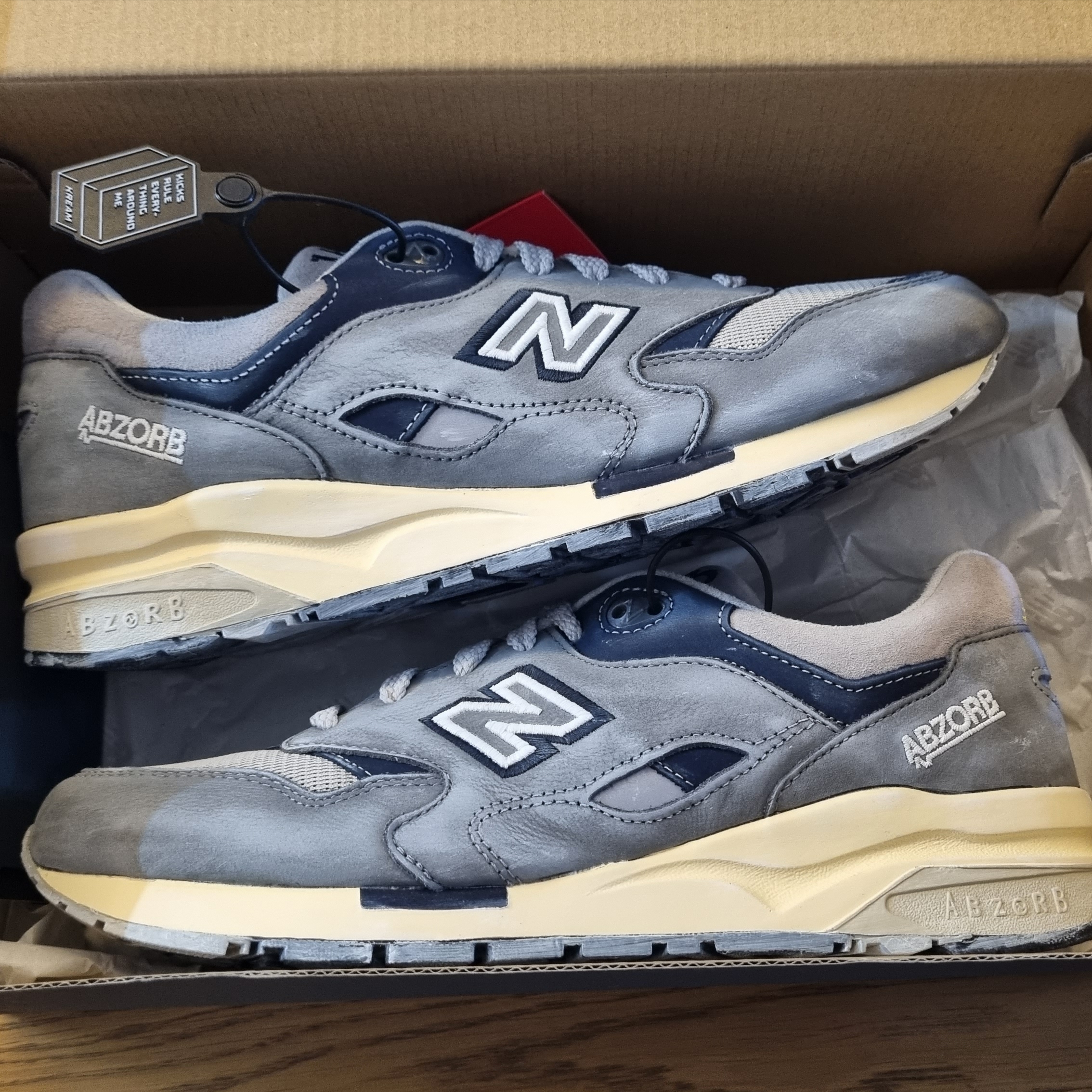 New Balance 1600 Premium Vintage Grey 착용 스타일