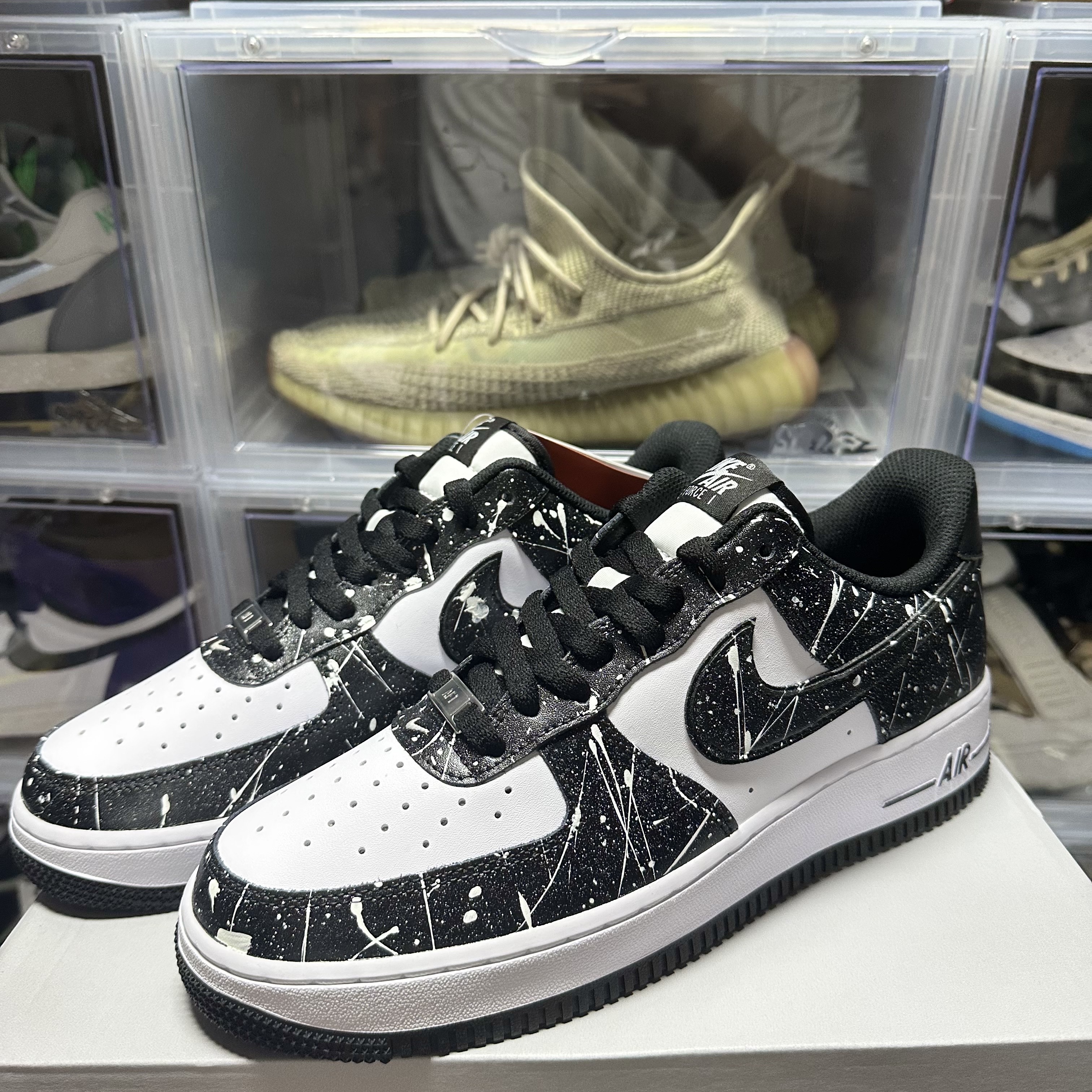 Nike Air Force 1 '07 Black White 착용 스타일 - 2