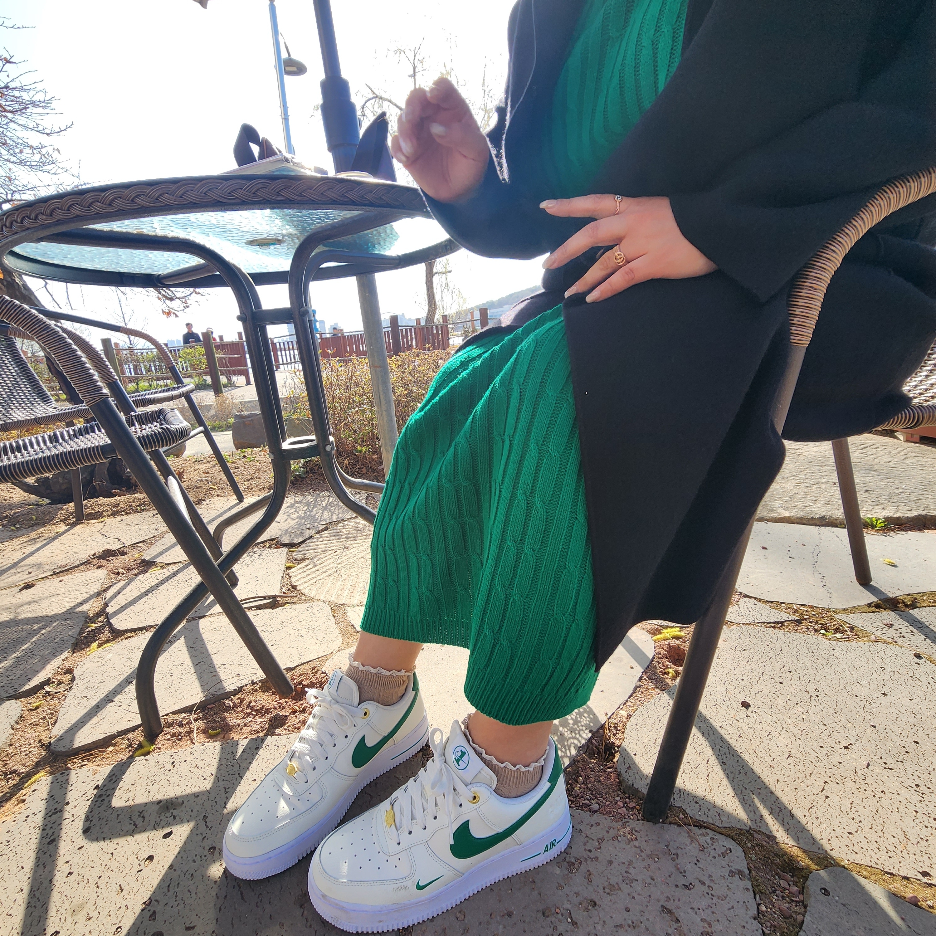 Nike Air Force 1 '07 LV8 40th Anniversary Join Forces Sail Malachite 착용 스타일 - 1