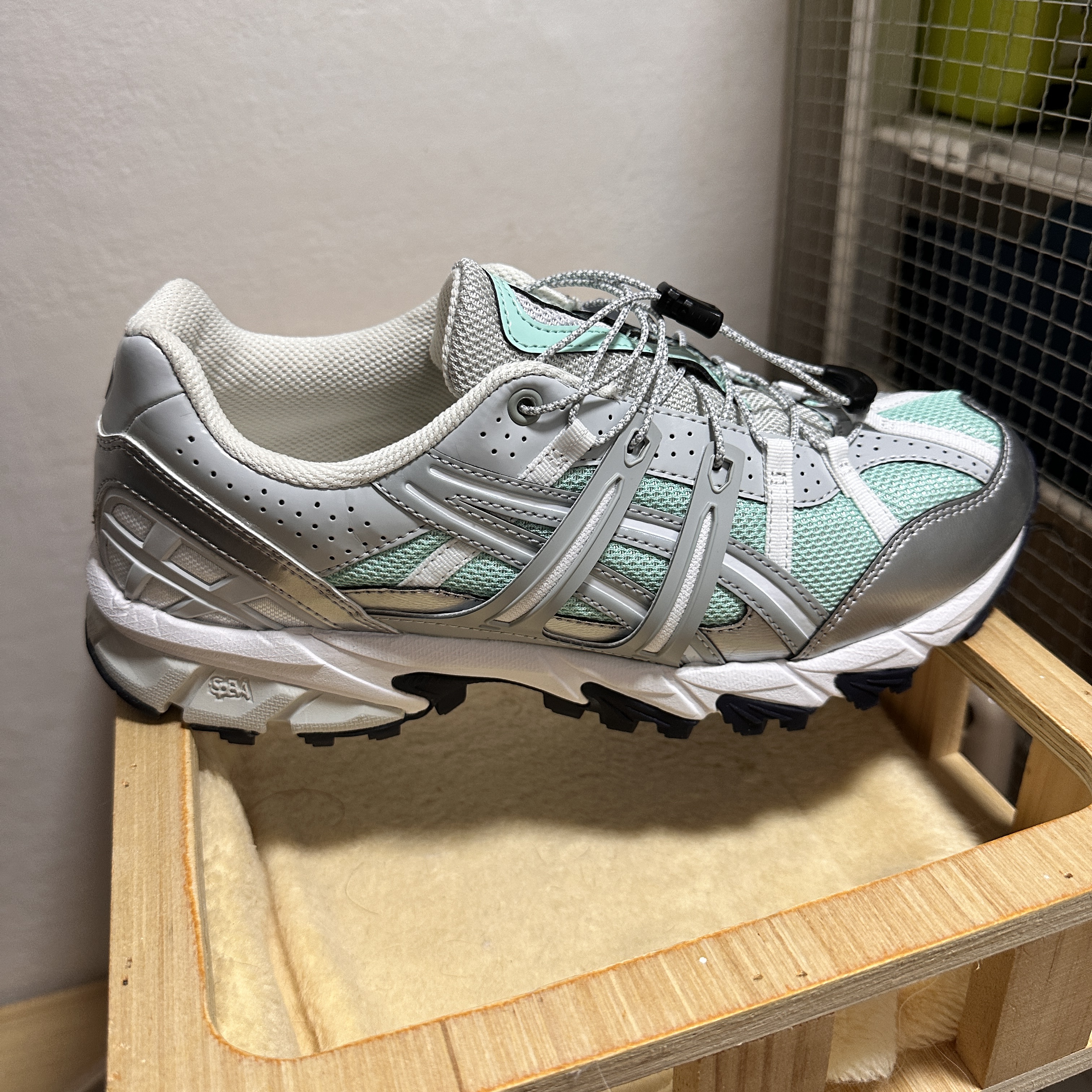 (W) Asics x Matin Kim Gel-Sonoma 15-50 Oasis Green Pure Silver 착용 스타일 - 3
