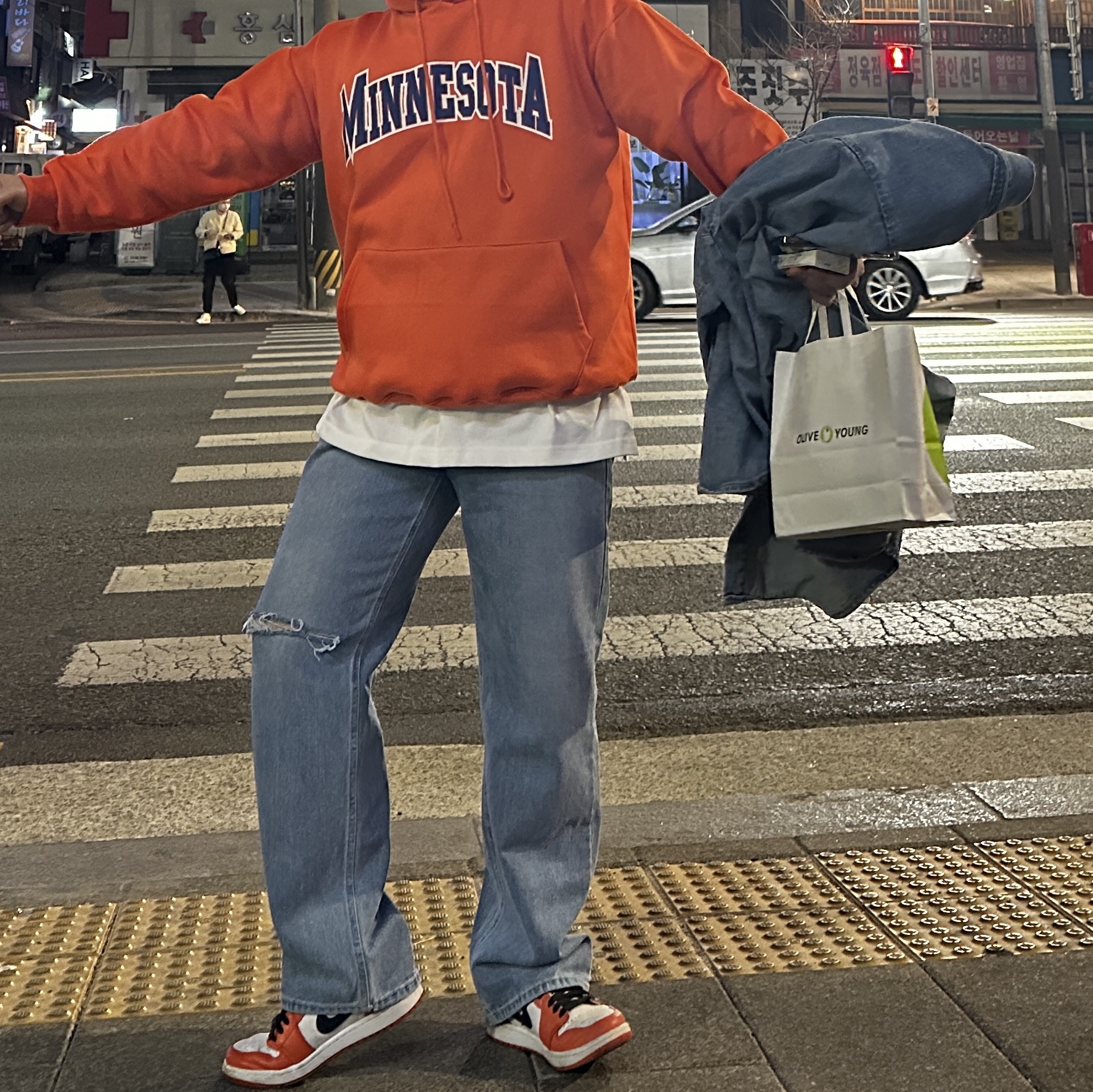 Jordan 1 Low OG Starfish 착용 스타일