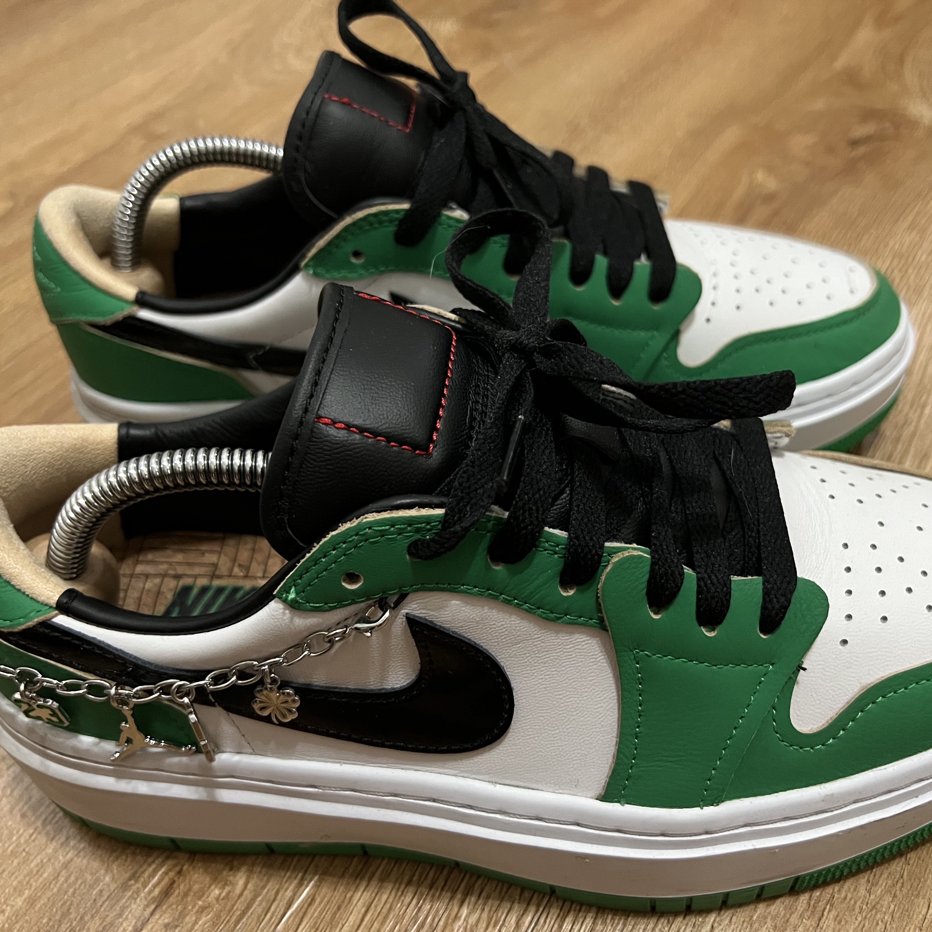 (W) Jordan 1 Elevate Low SE Lucky Green 착용 스타일