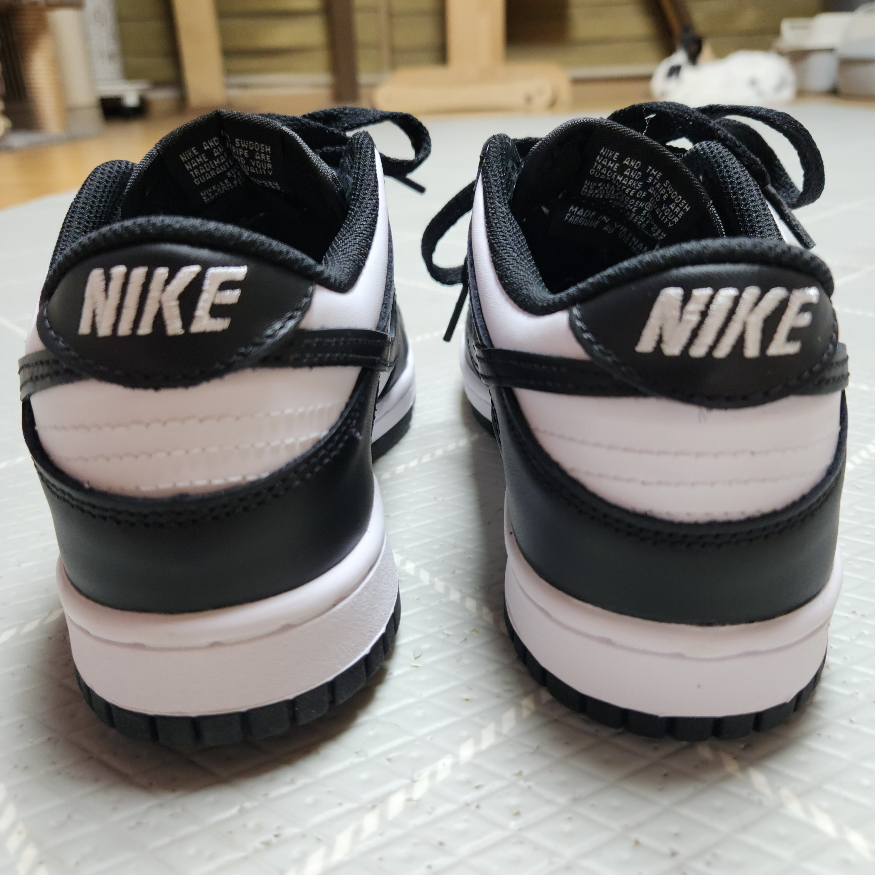 (GS) Nike Dunk Low Black 착용 스타일 - 2