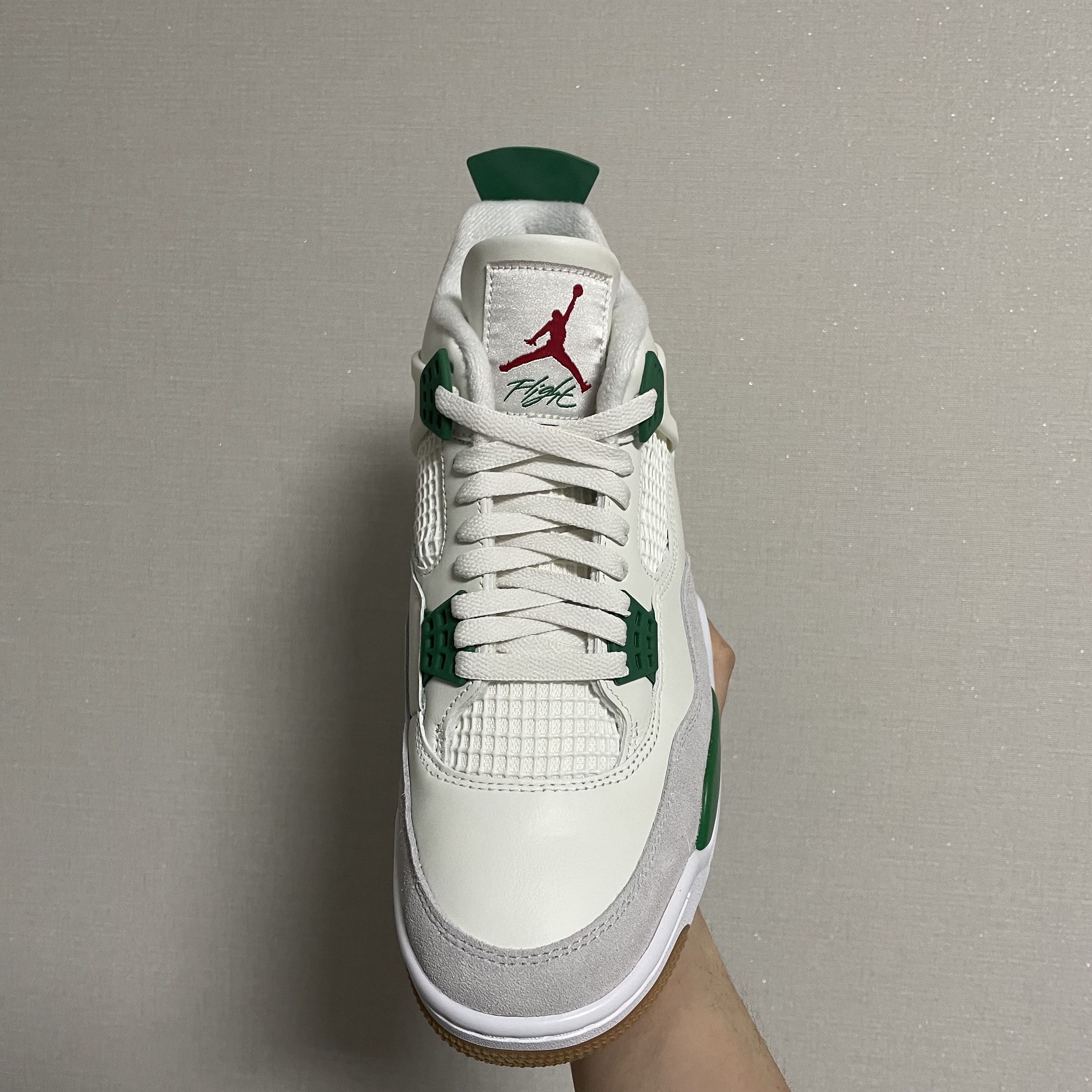 Jordan 4 x Nike SB Retro SP Pine Green 착용 스타일 - 4