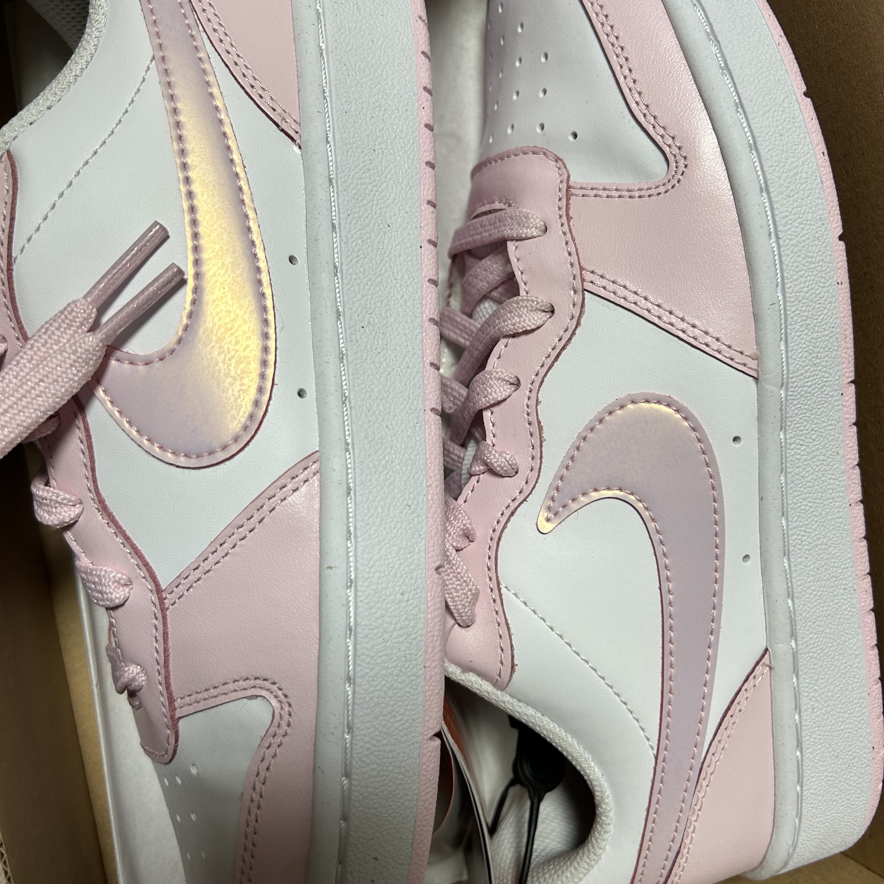 (GS) Nike Court Borough 2 SE White Pink Foam 착용 스타일 - 1