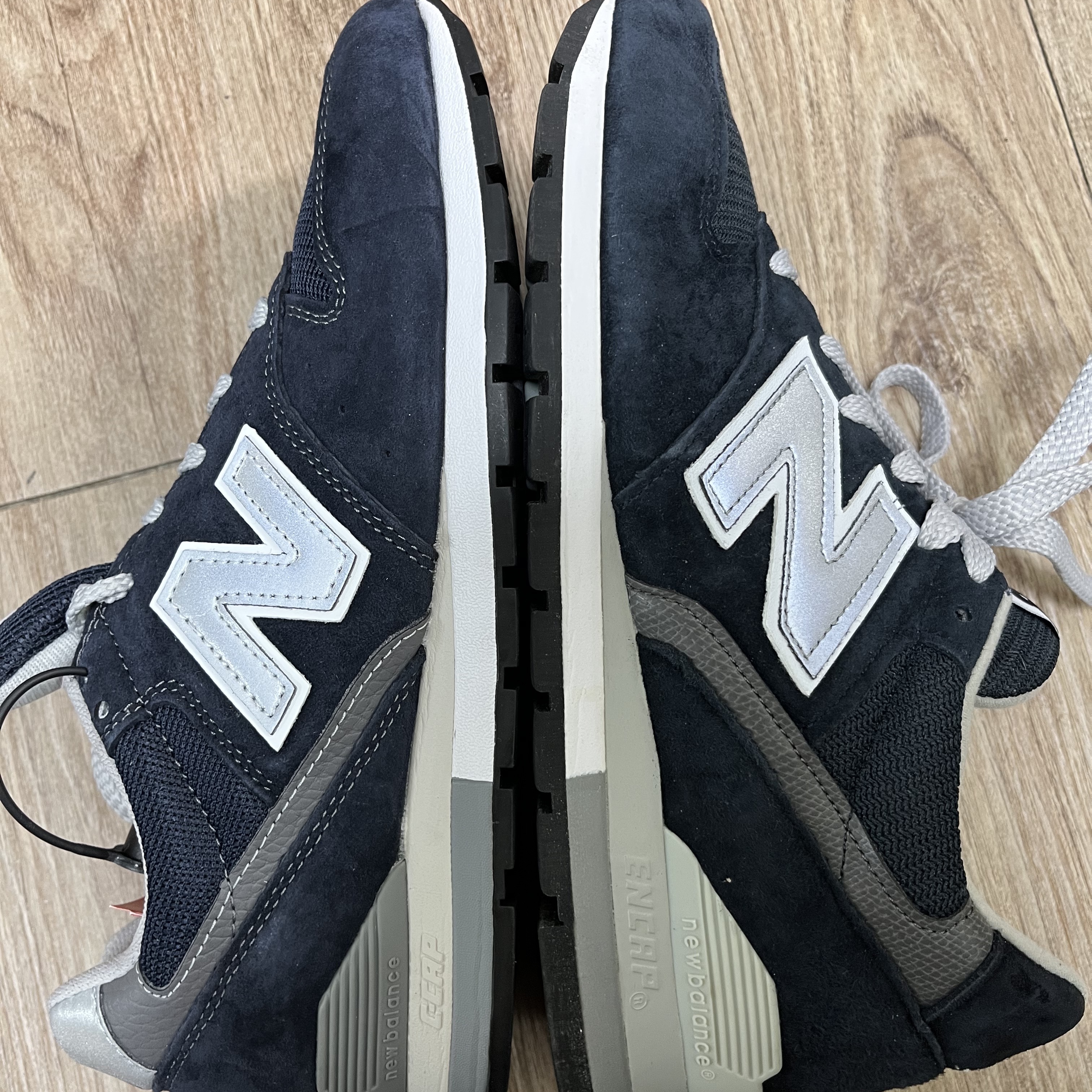 New Balance 996 Navy Silver, New Balance 996 Made in USA Navy White 착용 스타일 - 2