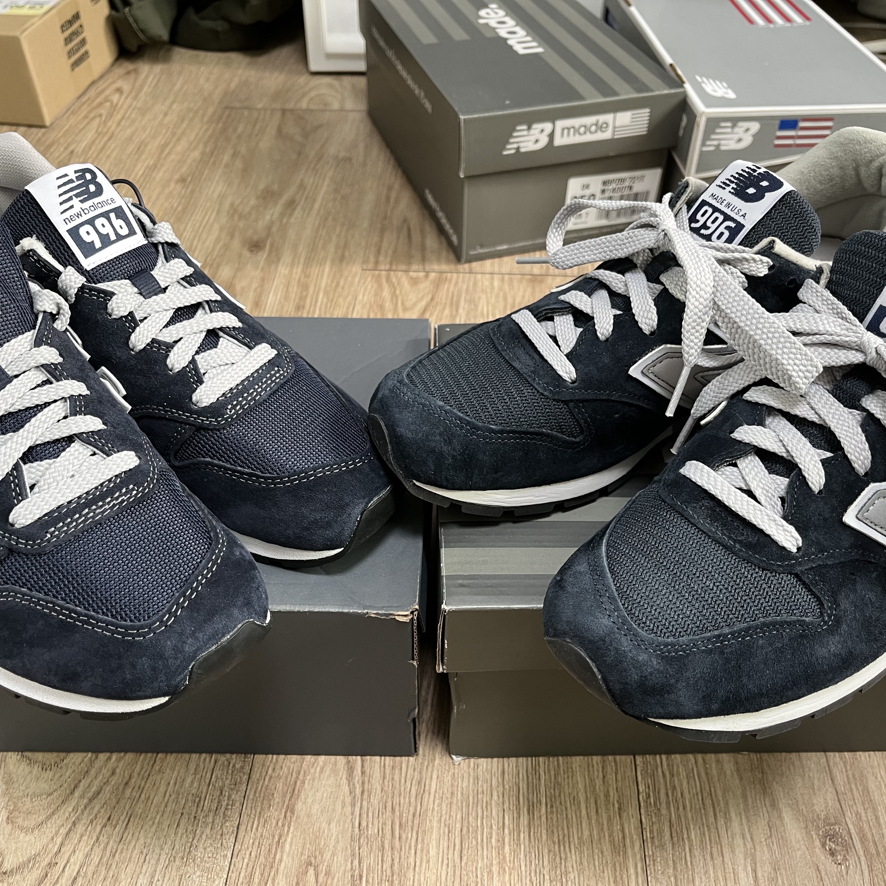 New Balance 996 Navy Silver, New Balance 996 Made in USA Navy White 착용 스타일 - 1