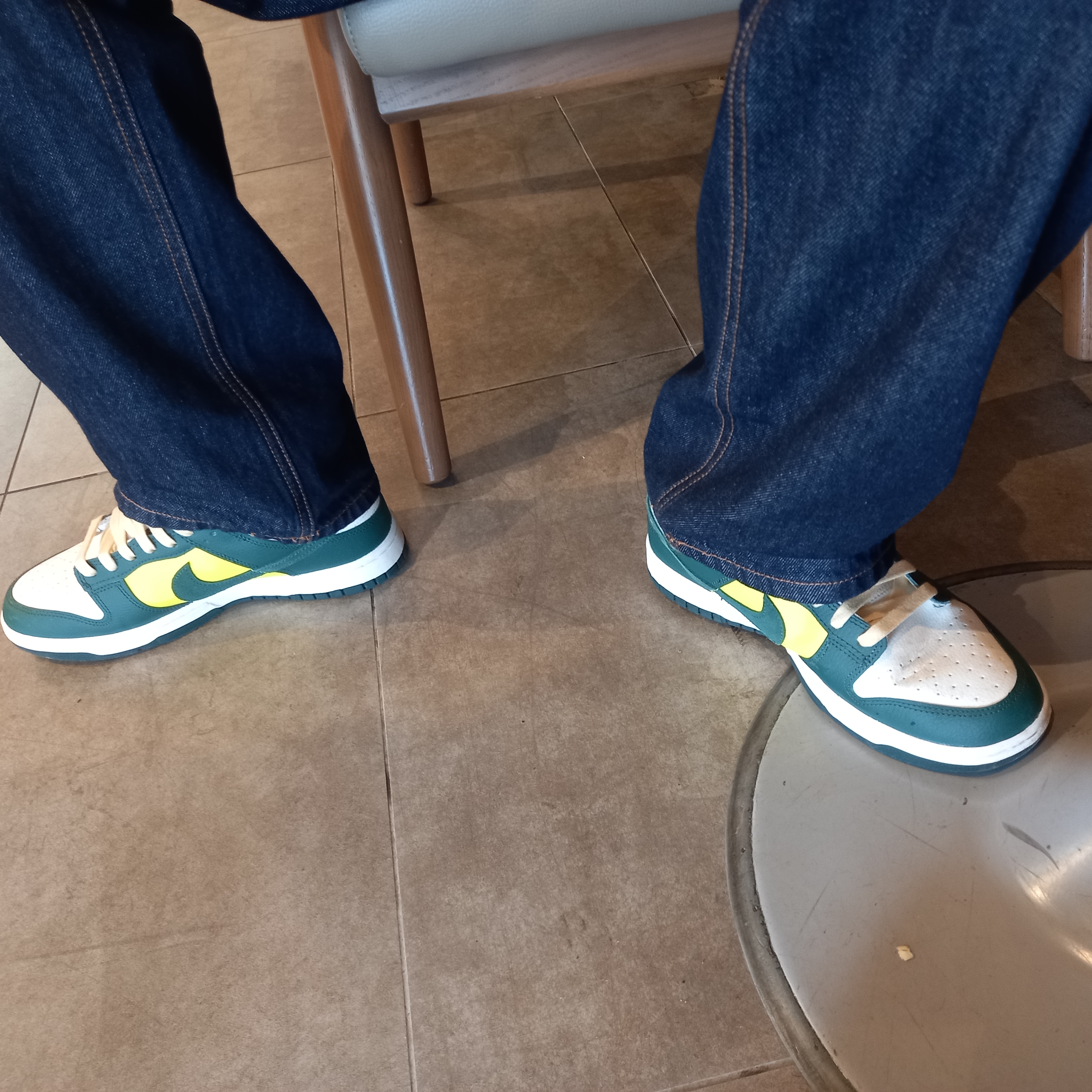 (W) Nike Dunk Low SE Opti Noble Green 착용 스타일 - 1